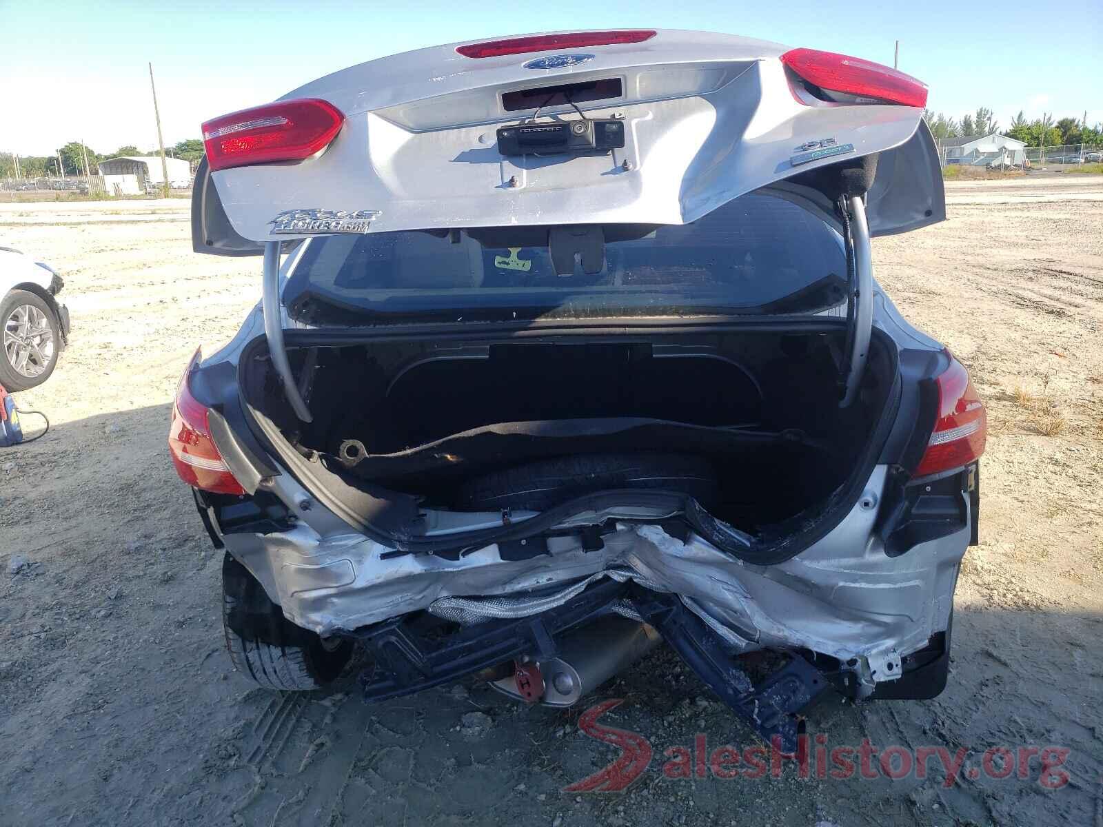 1FADP3FE8JL284906 2018 FORD FOCUS