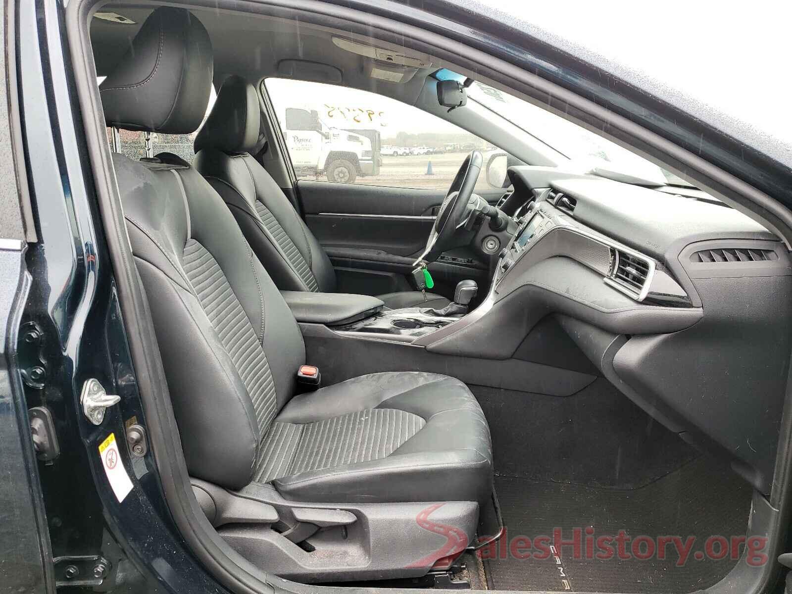 4T1B11HK0JU622475 2018 TOYOTA CAMRY