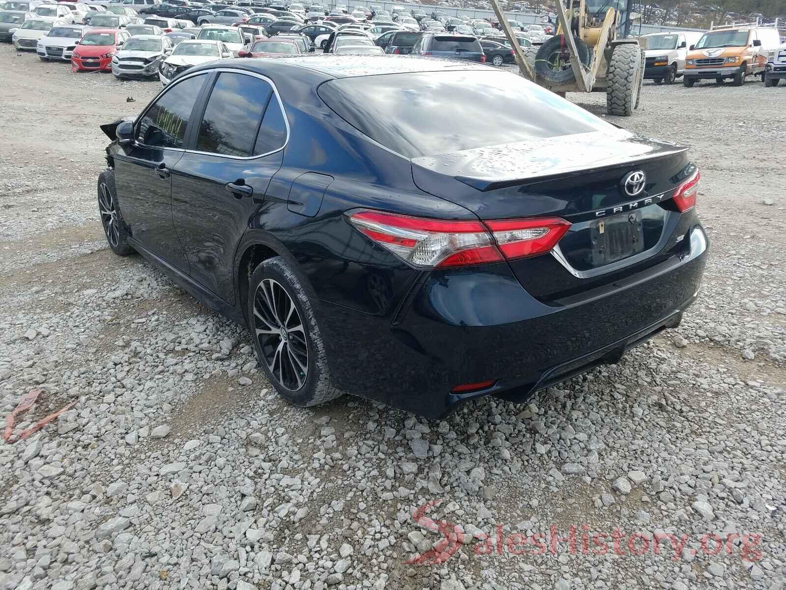 4T1B11HK7JU595839 2018 TOYOTA CAMRY