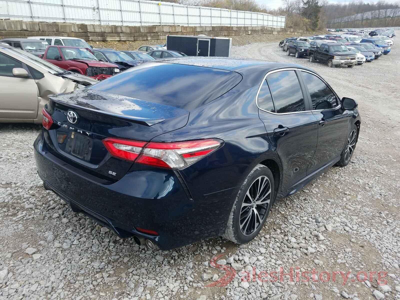 4T1B11HK7JU595839 2018 TOYOTA CAMRY