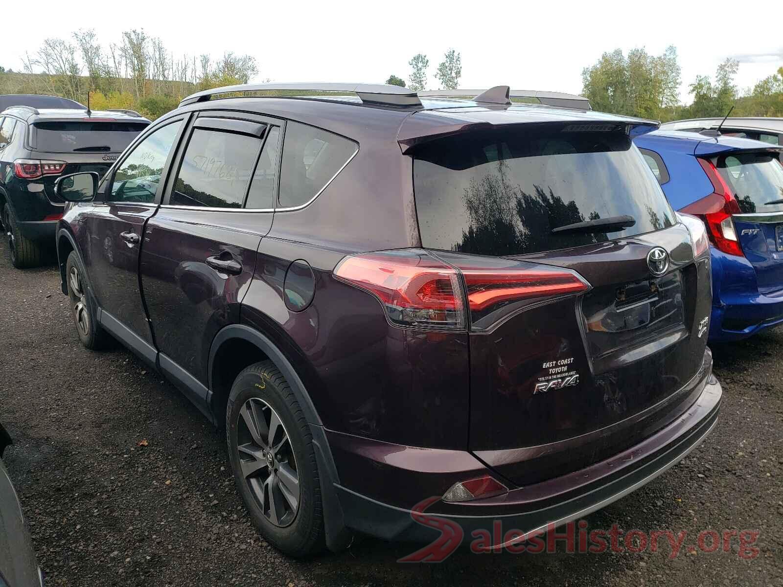 2T3RFREVXHW615998 2017 TOYOTA RAV4