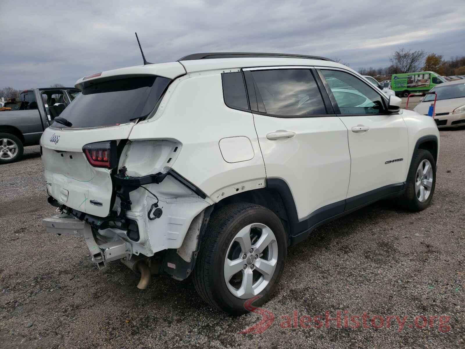 3C4NJDBB3JT331832 2018 JEEP COMPASS