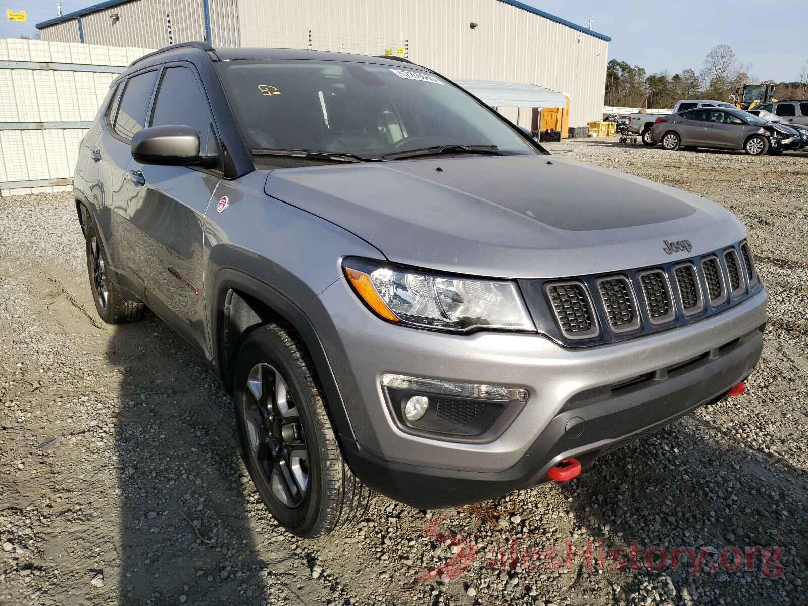 3C4NJDDB9JT230209 2018 JEEP COMPASS