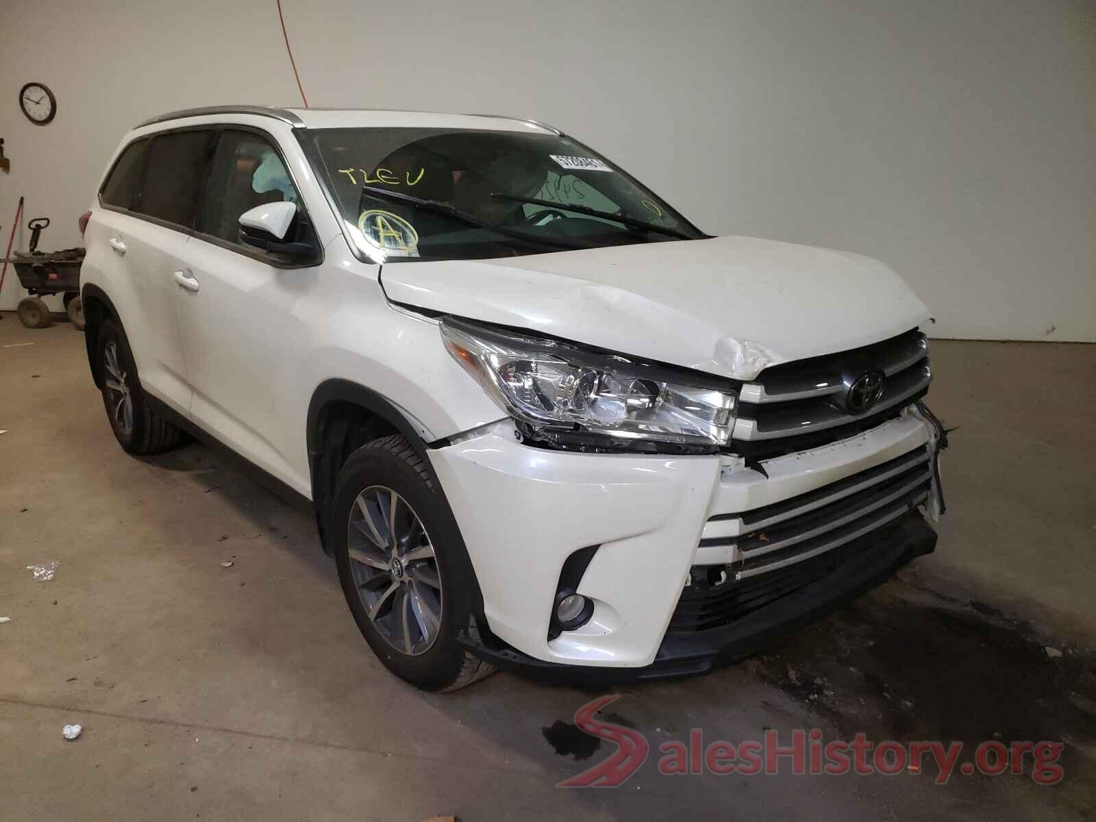 5TDJZRFH9KS608109 2019 TOYOTA HIGHLANDER