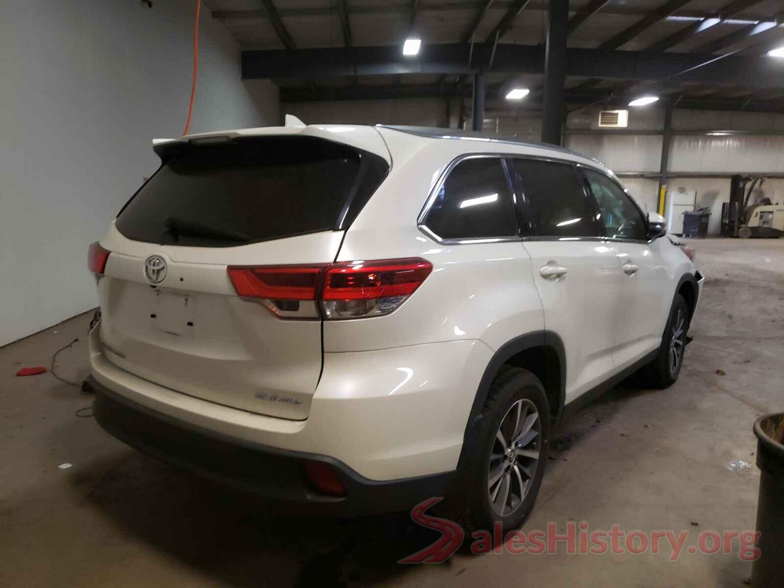 5TDJZRFH9KS608109 2019 TOYOTA HIGHLANDER