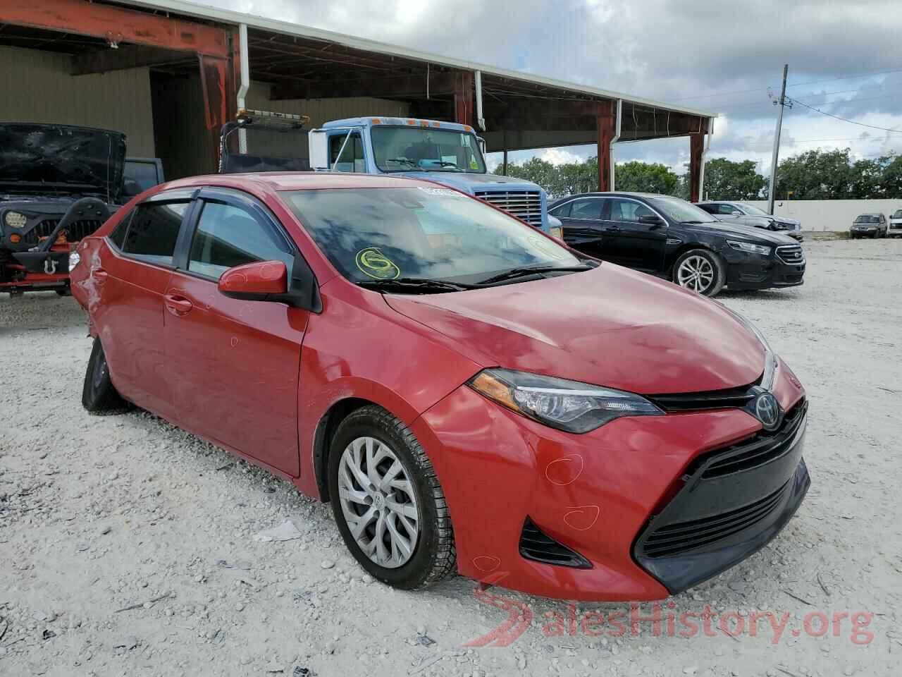 5YFBURHE5JP815576 2018 TOYOTA COROLLA