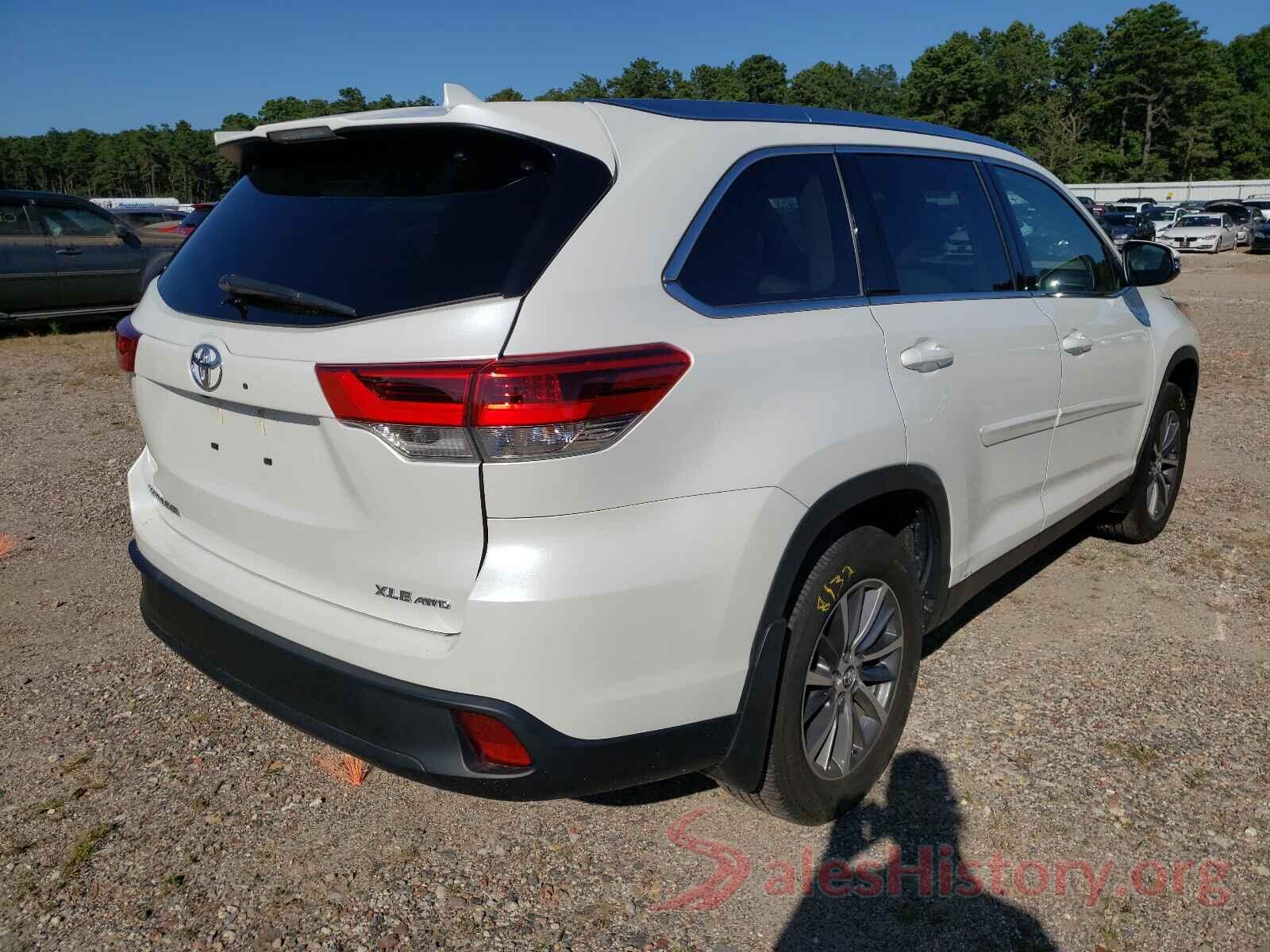 5TDJZRFH9KS621460 2019 TOYOTA HIGHLANDER