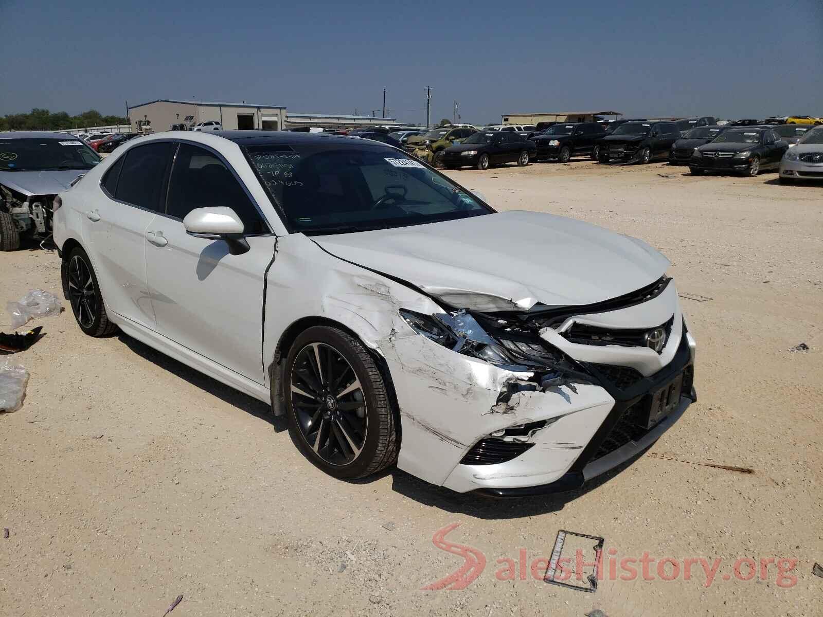 4T1B61HK8JU024605 2018 TOYOTA CAMRY