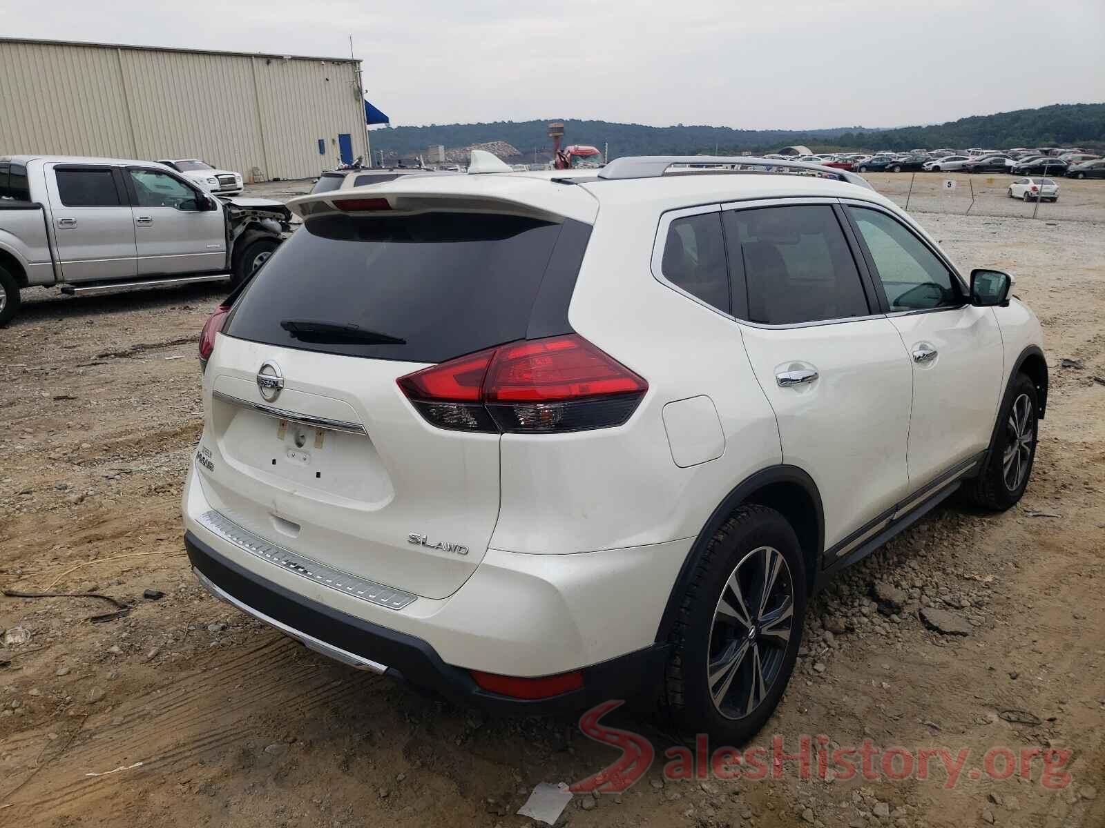 5N1AT2MV0HC825975 2017 NISSAN ROGUE