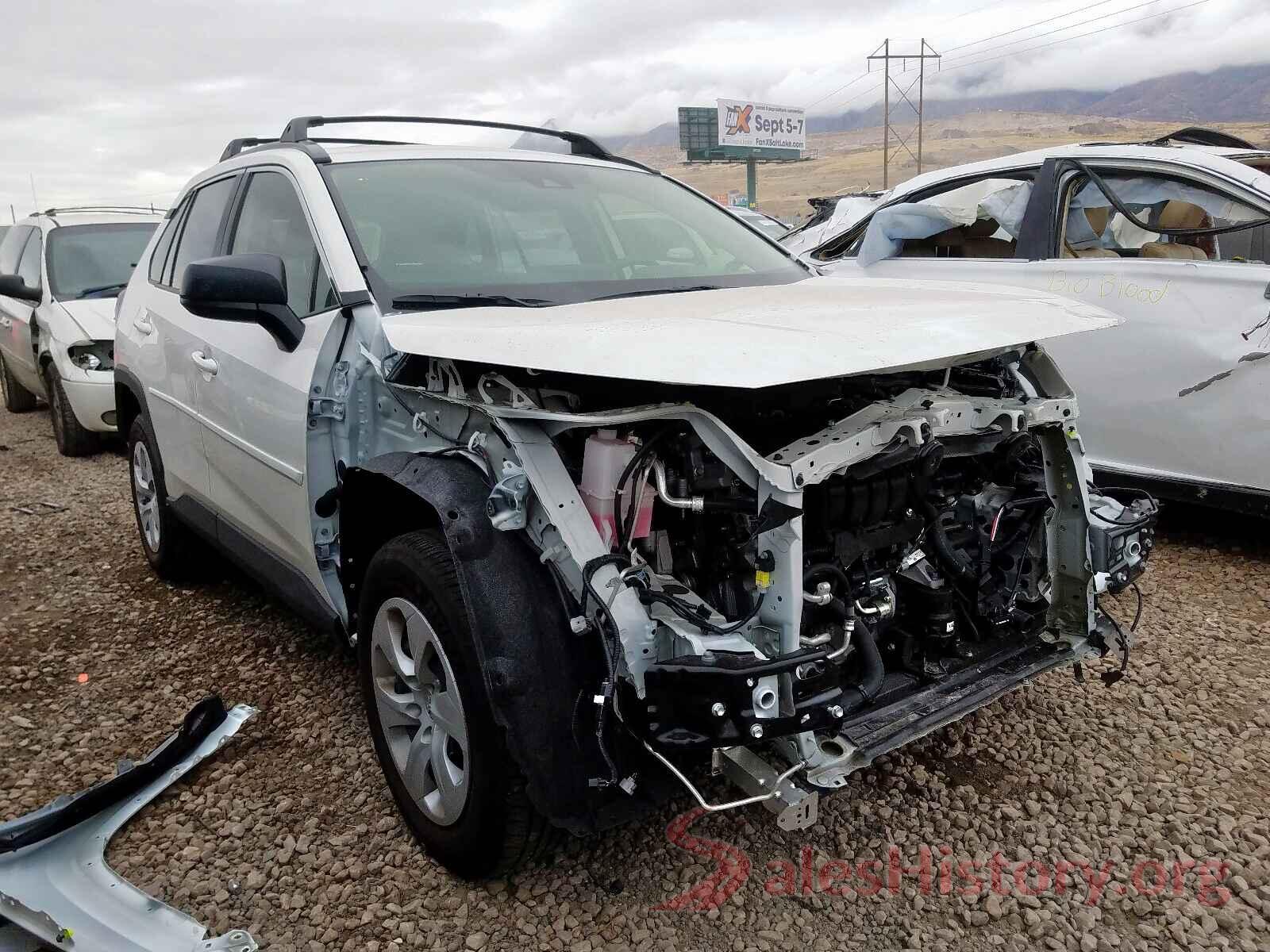 JTMF1RFV7KD005819 2019 TOYOTA RAV4 LE