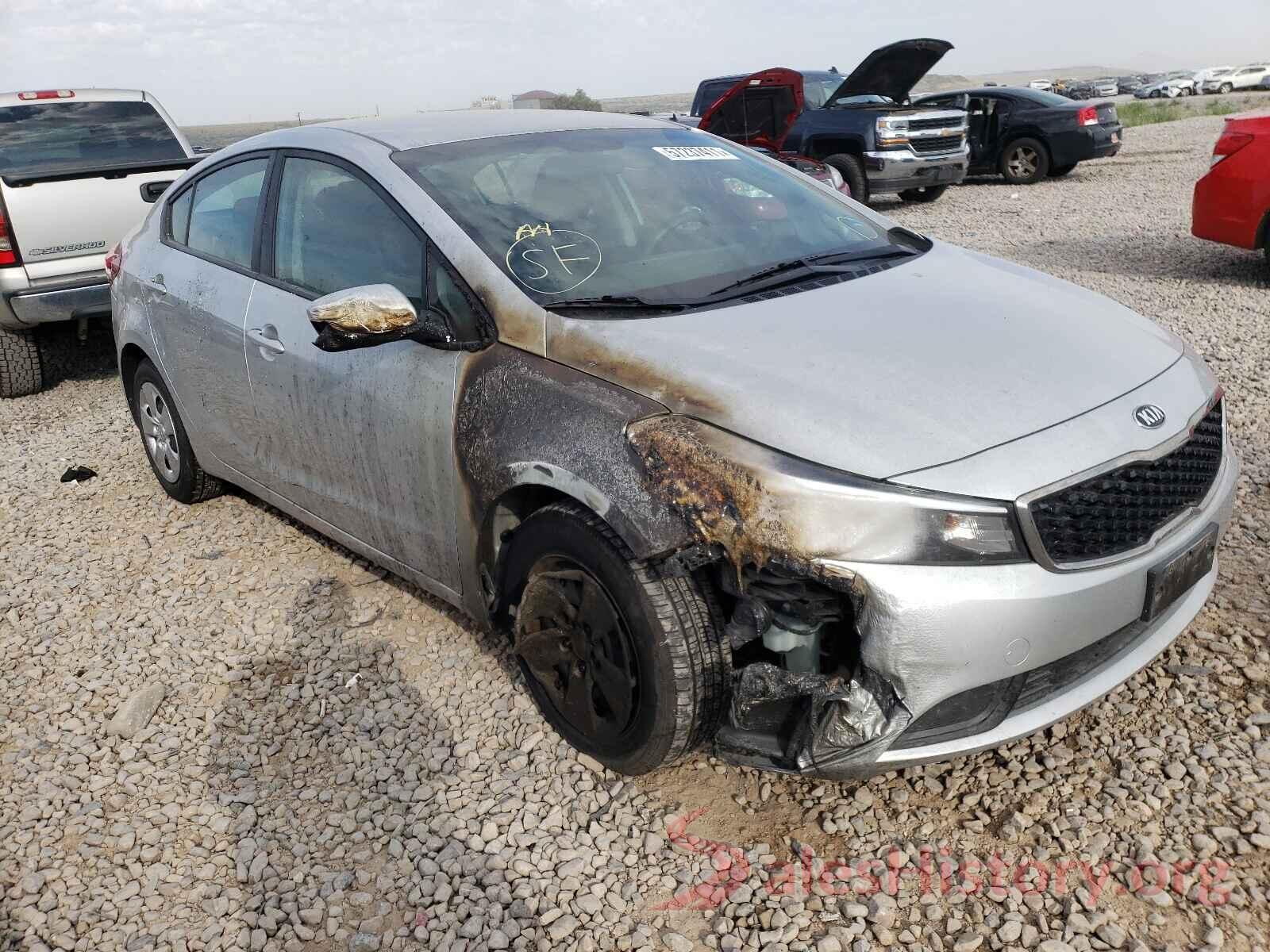 3KPFK4A7XHE043819 2017 KIA FORTE