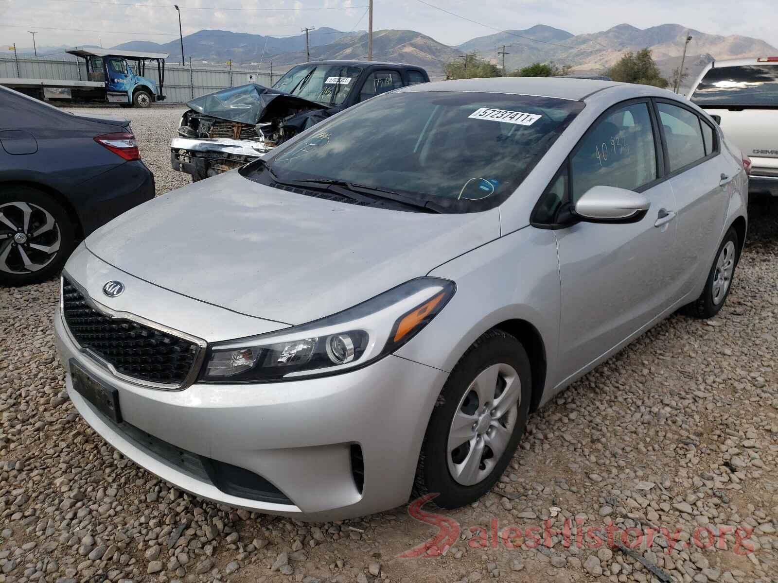 3KPFK4A7XHE043819 2017 KIA FORTE