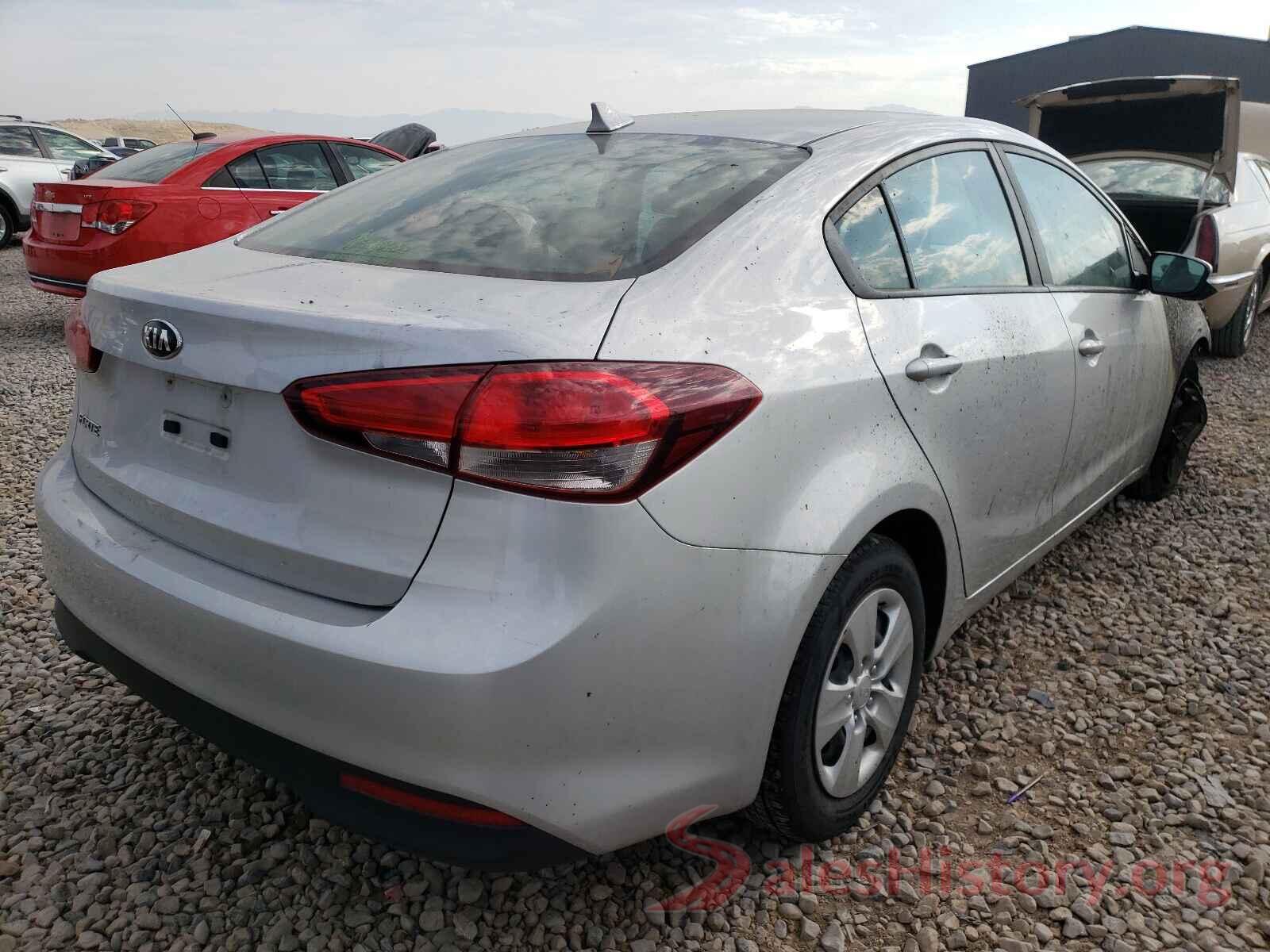 3KPFK4A7XHE043819 2017 KIA FORTE