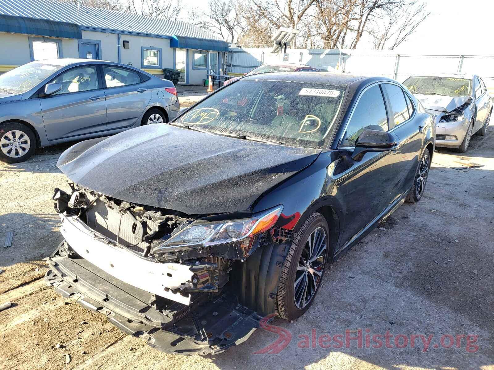 4T1B11HKXKU249463 2019 TOYOTA CAMRY