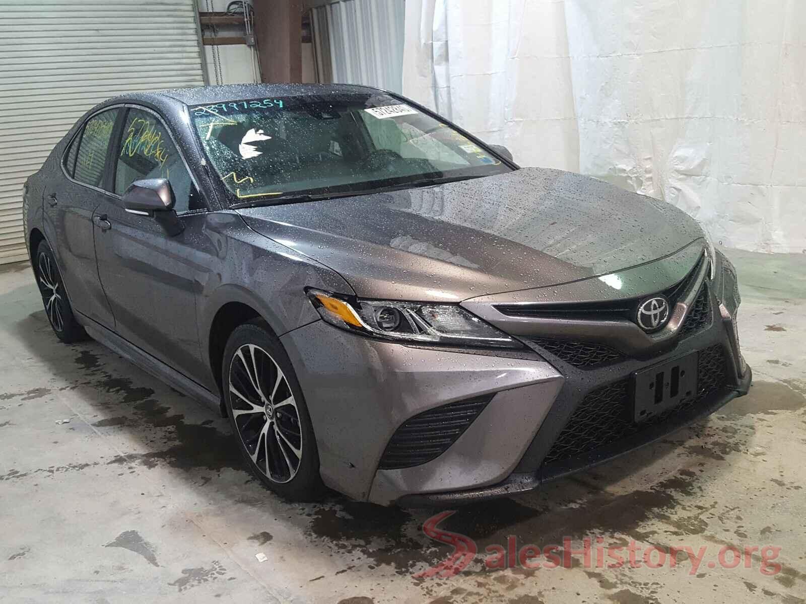 4T1B11HK3JU527716 2018 TOYOTA CAMRY