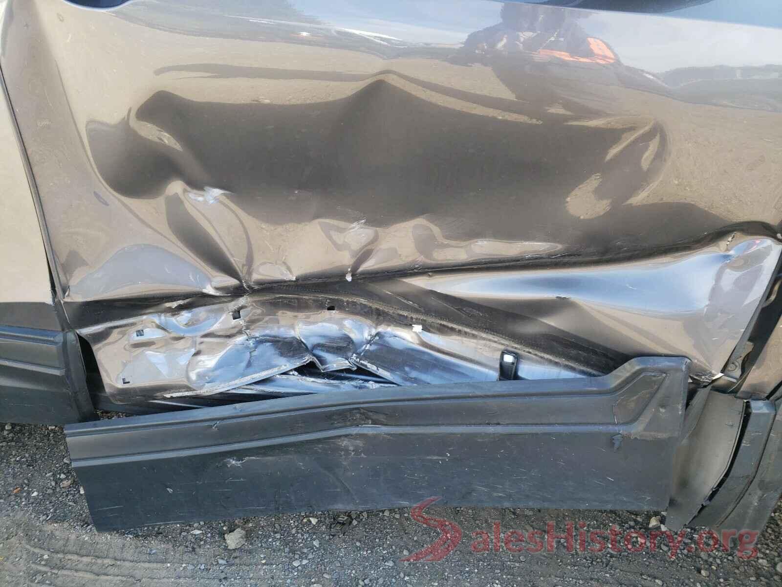 2HKRW6H3XJH205126 2018 HONDA CRV