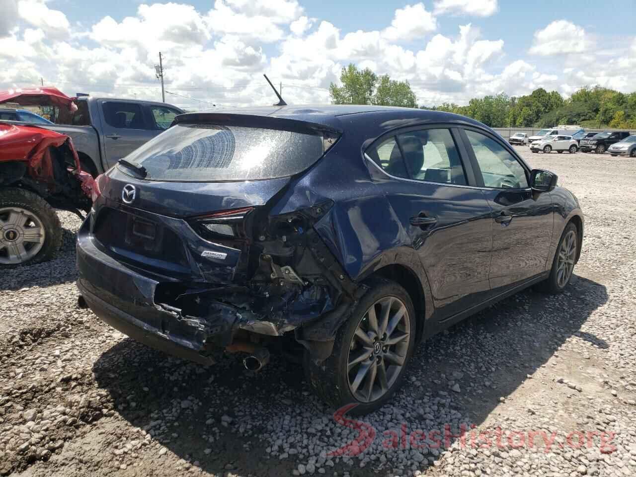 3MZBN1L34JM260578 2018 MAZDA 3