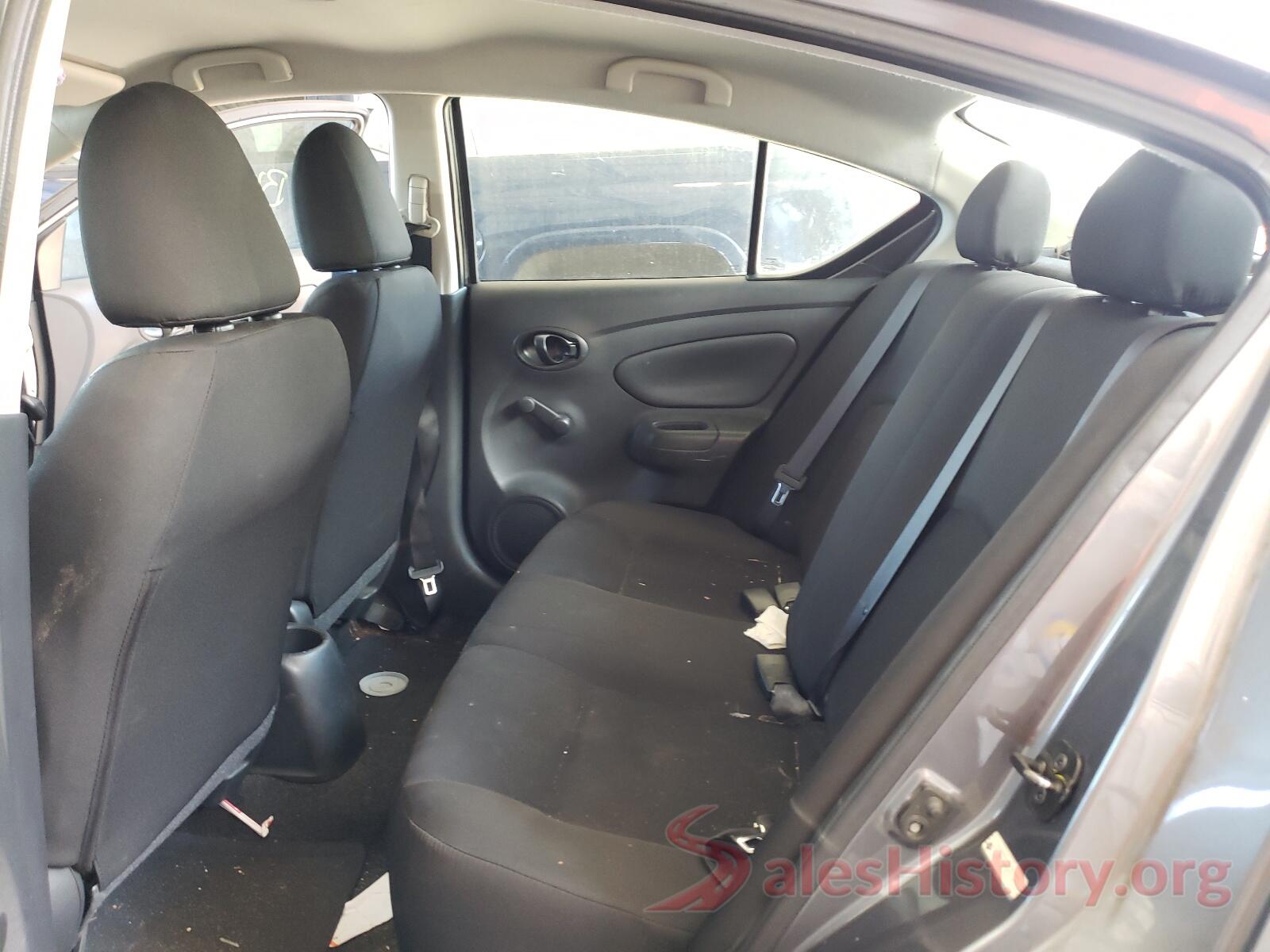 3N1CN7APXJL801321 2018 NISSAN VERSA