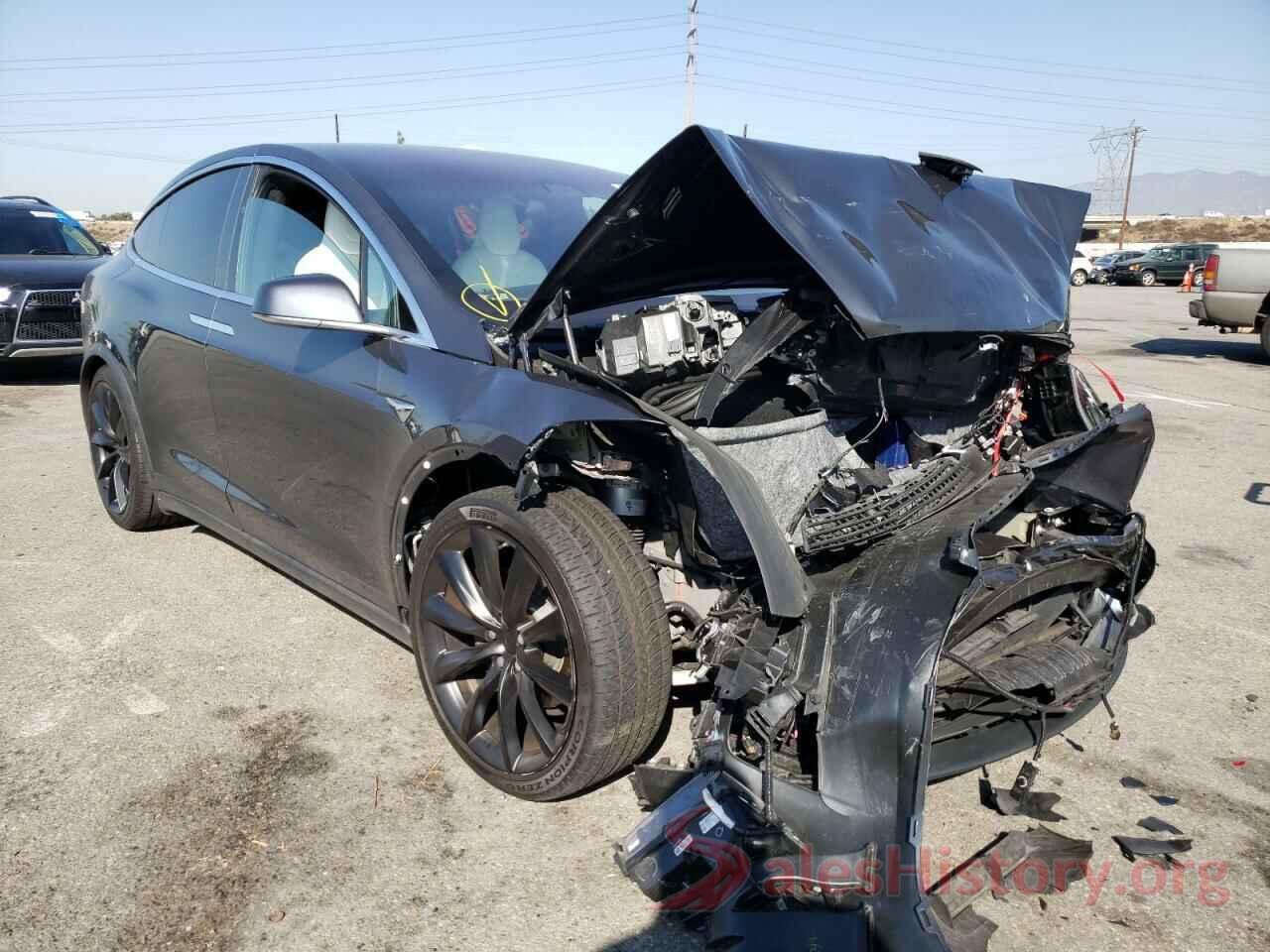 5YJXCAE27HF062692 2017 TESLA MODEL X