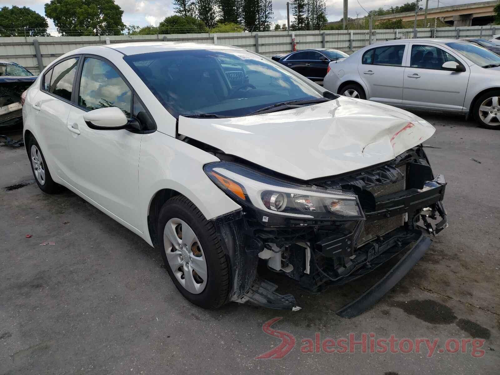 3KPFK4A78HE110093 2017 KIA FORTE