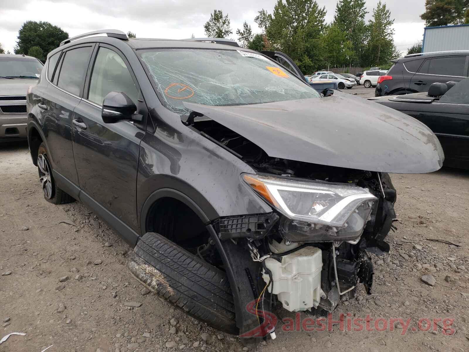 JTMRFREV1JD244166 2018 TOYOTA RAV4