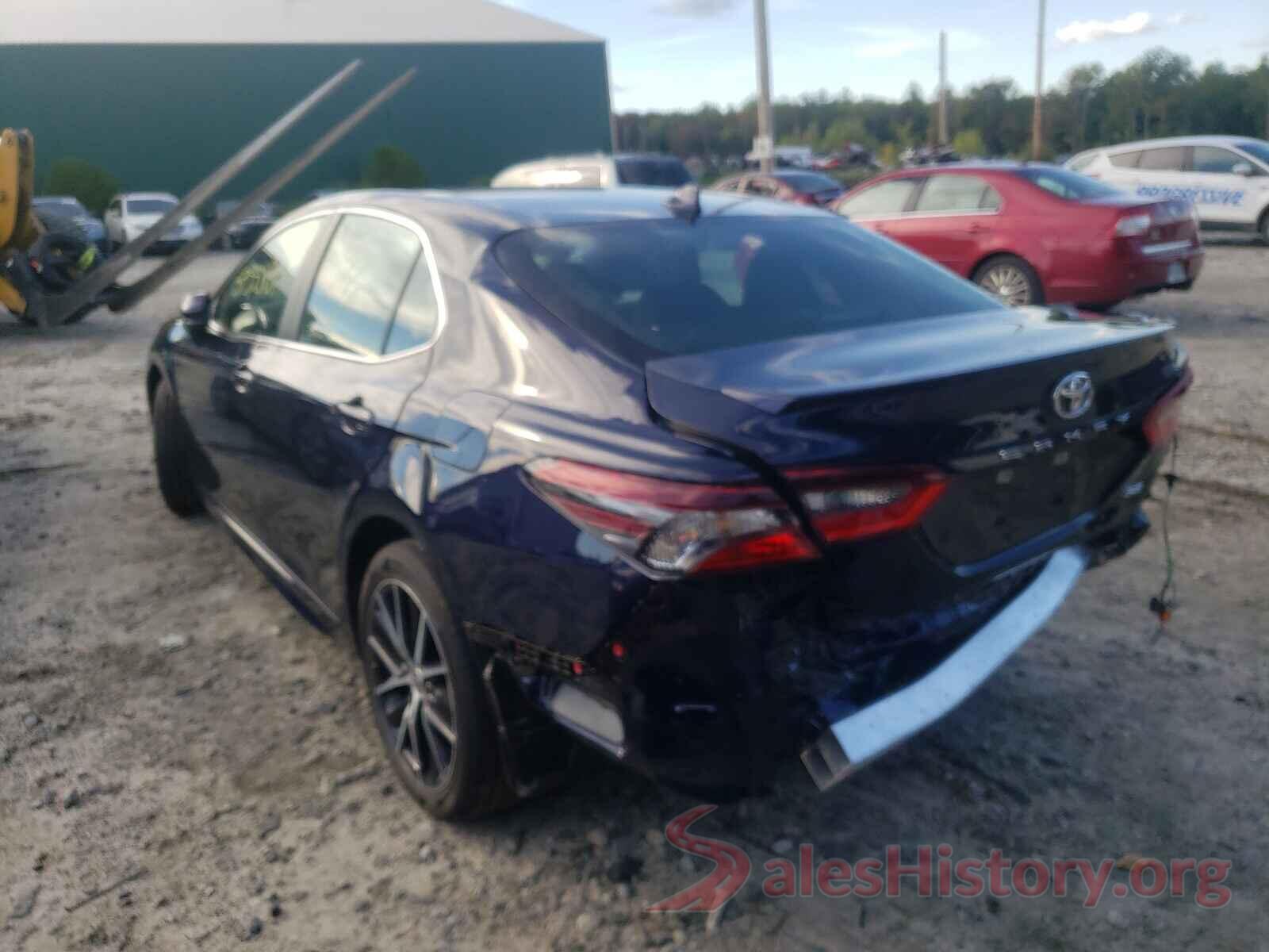 4T1G11AK8MU597961 2021 TOYOTA CAMRY