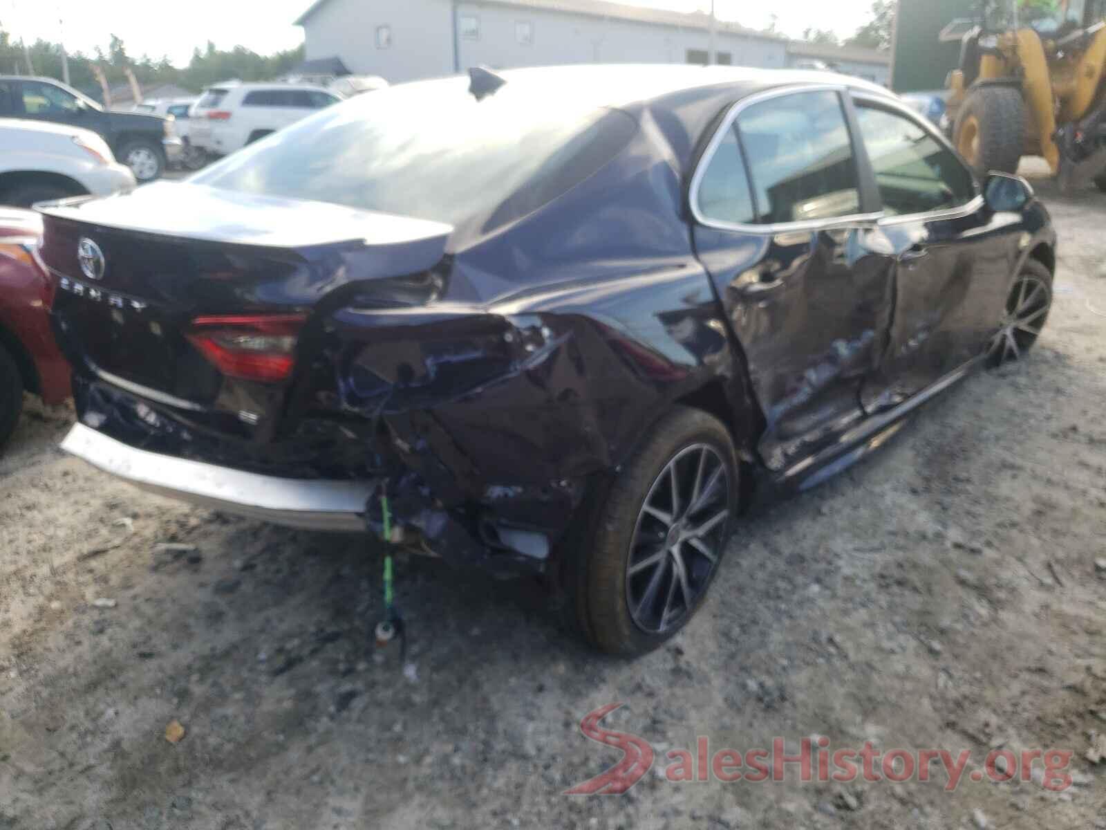 4T1G11AK8MU597961 2021 TOYOTA CAMRY