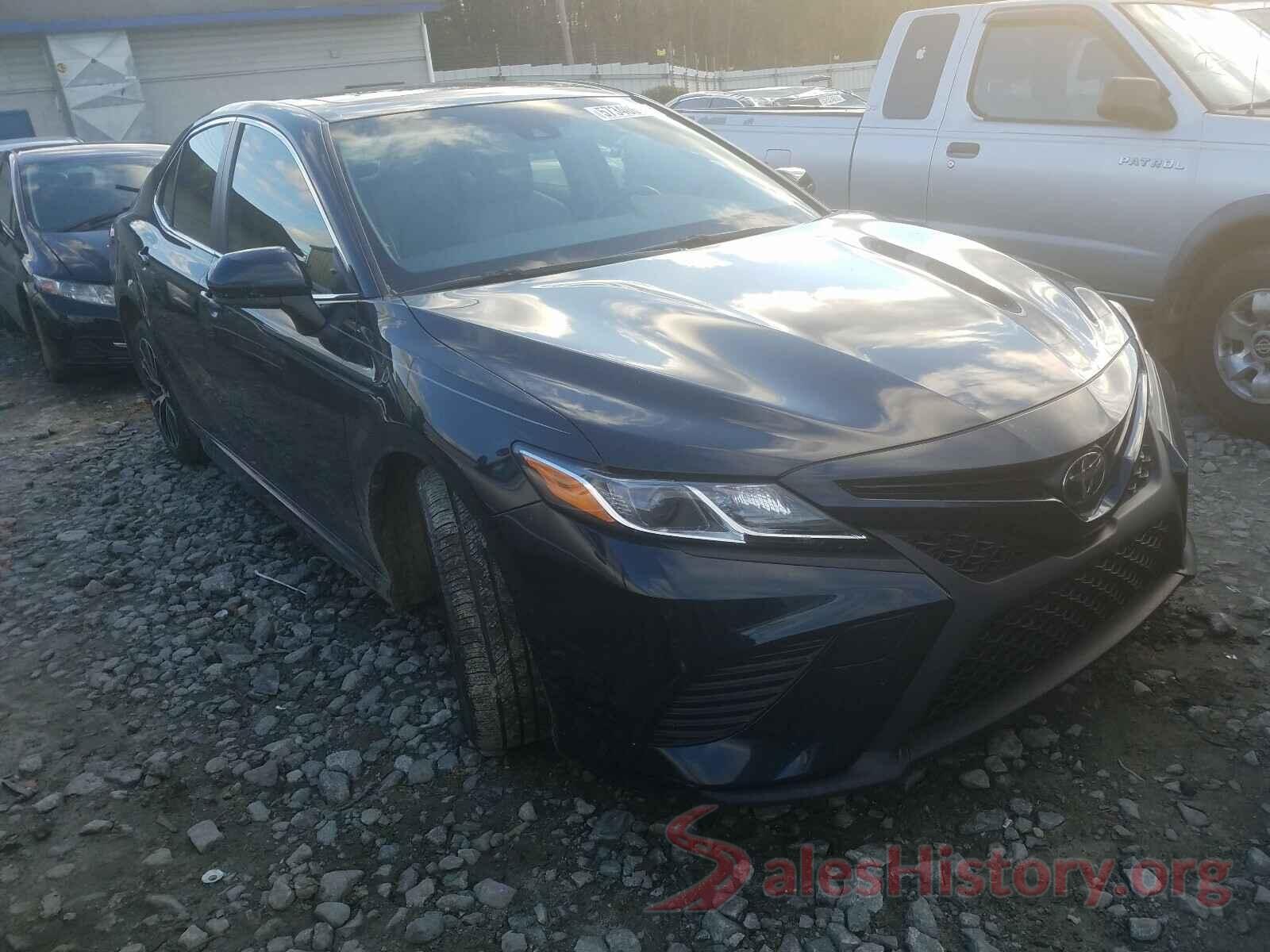 JTNB11HKXJ3017501 2018 TOYOTA CAMRY