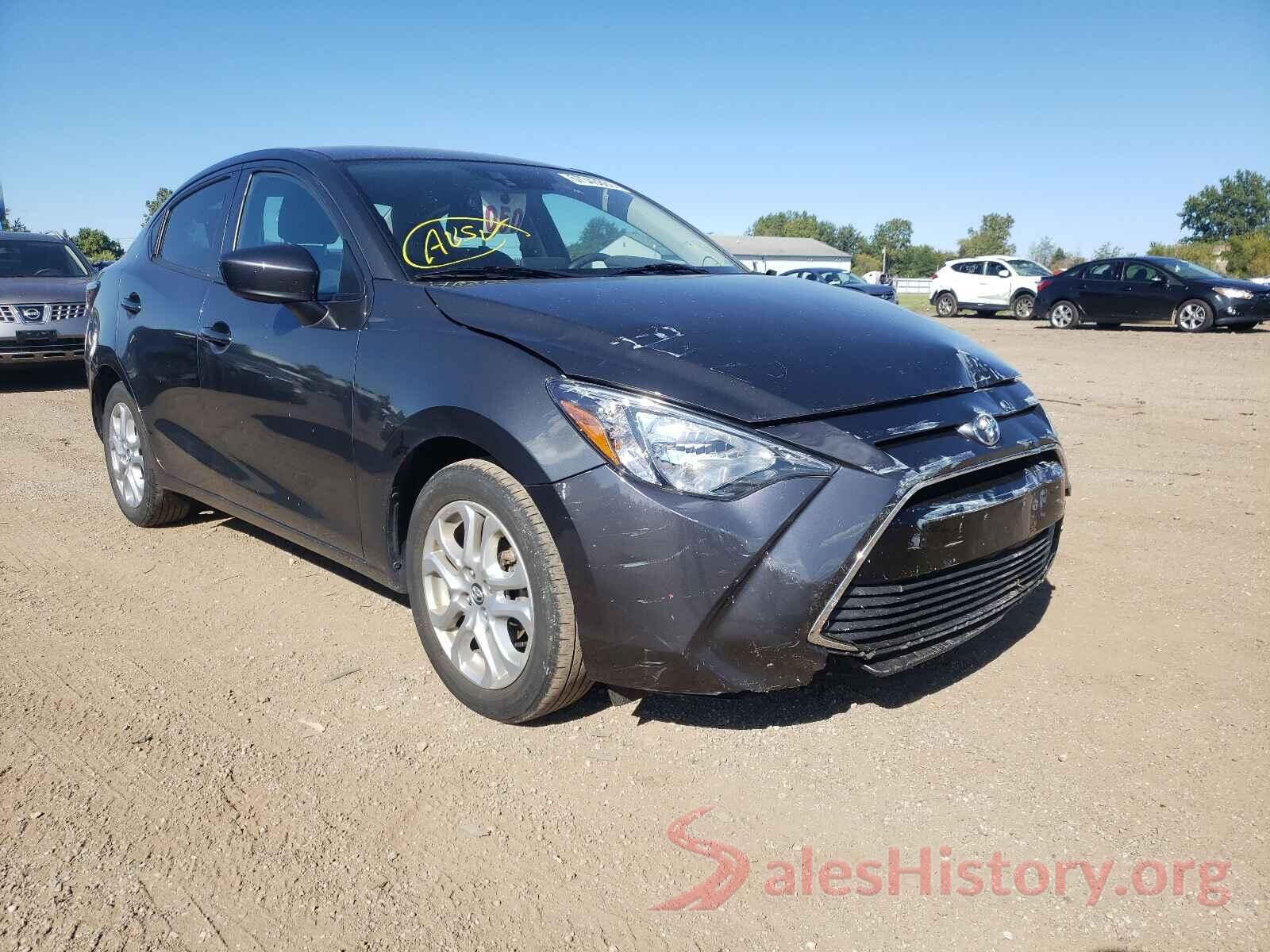 3MYDLBYV2HY181514 2017 TOYOTA YARIS