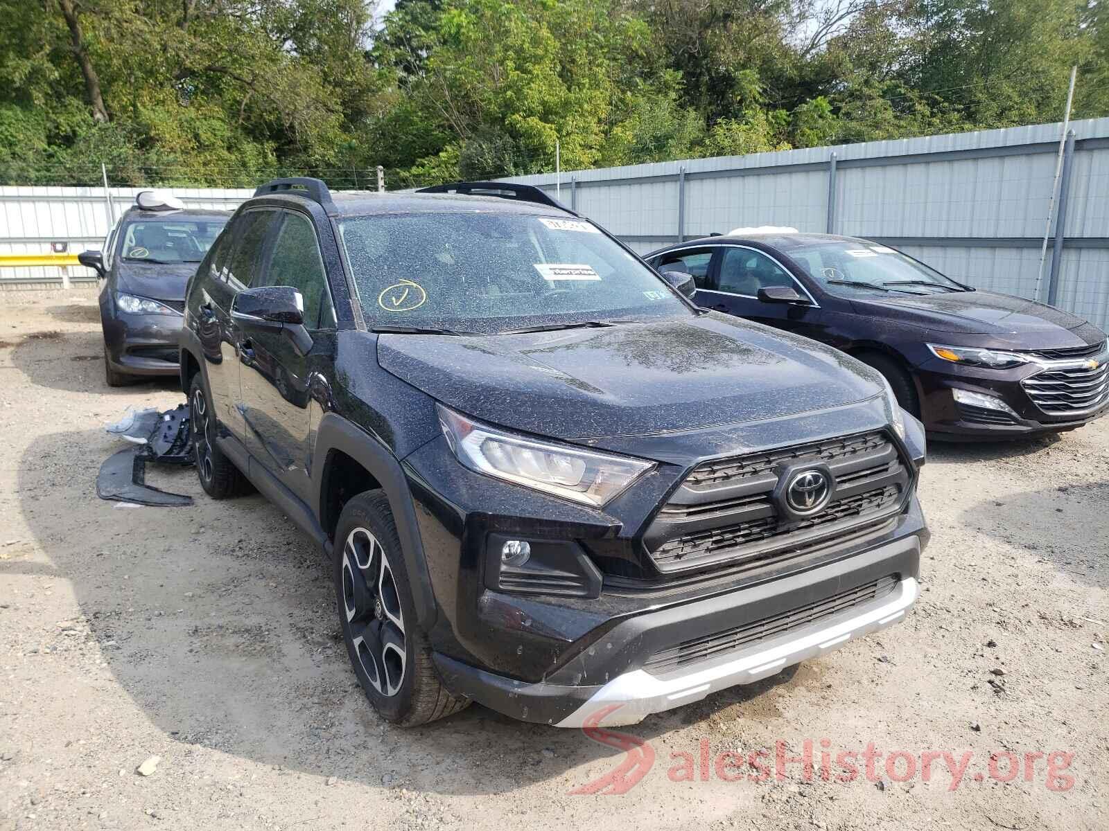 2T3J1RFV9MW205889 2021 TOYOTA RAV4