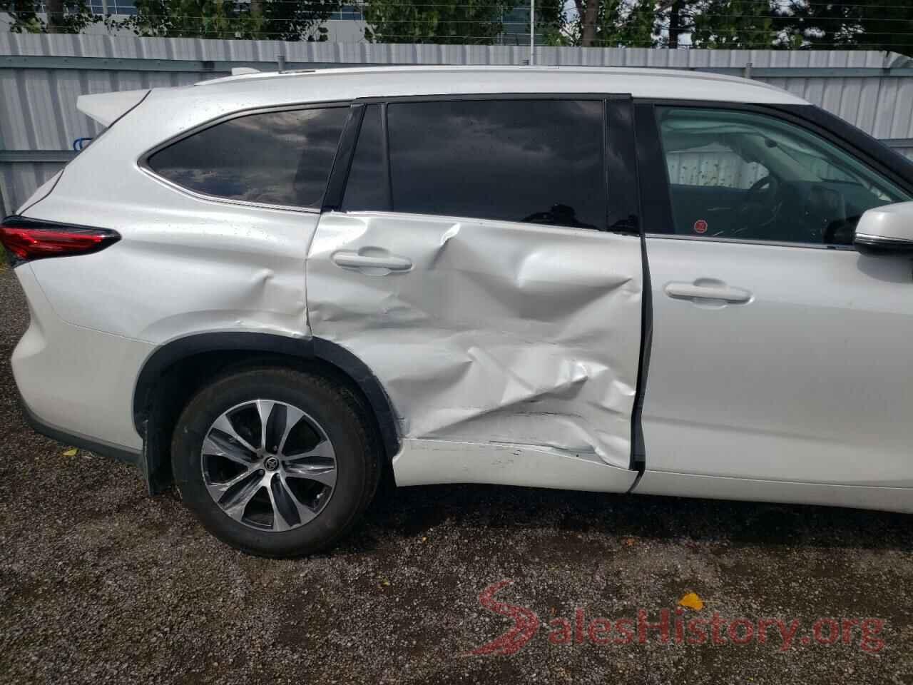 5TDGZRBH9NS573978 2022 TOYOTA HIGHLANDER