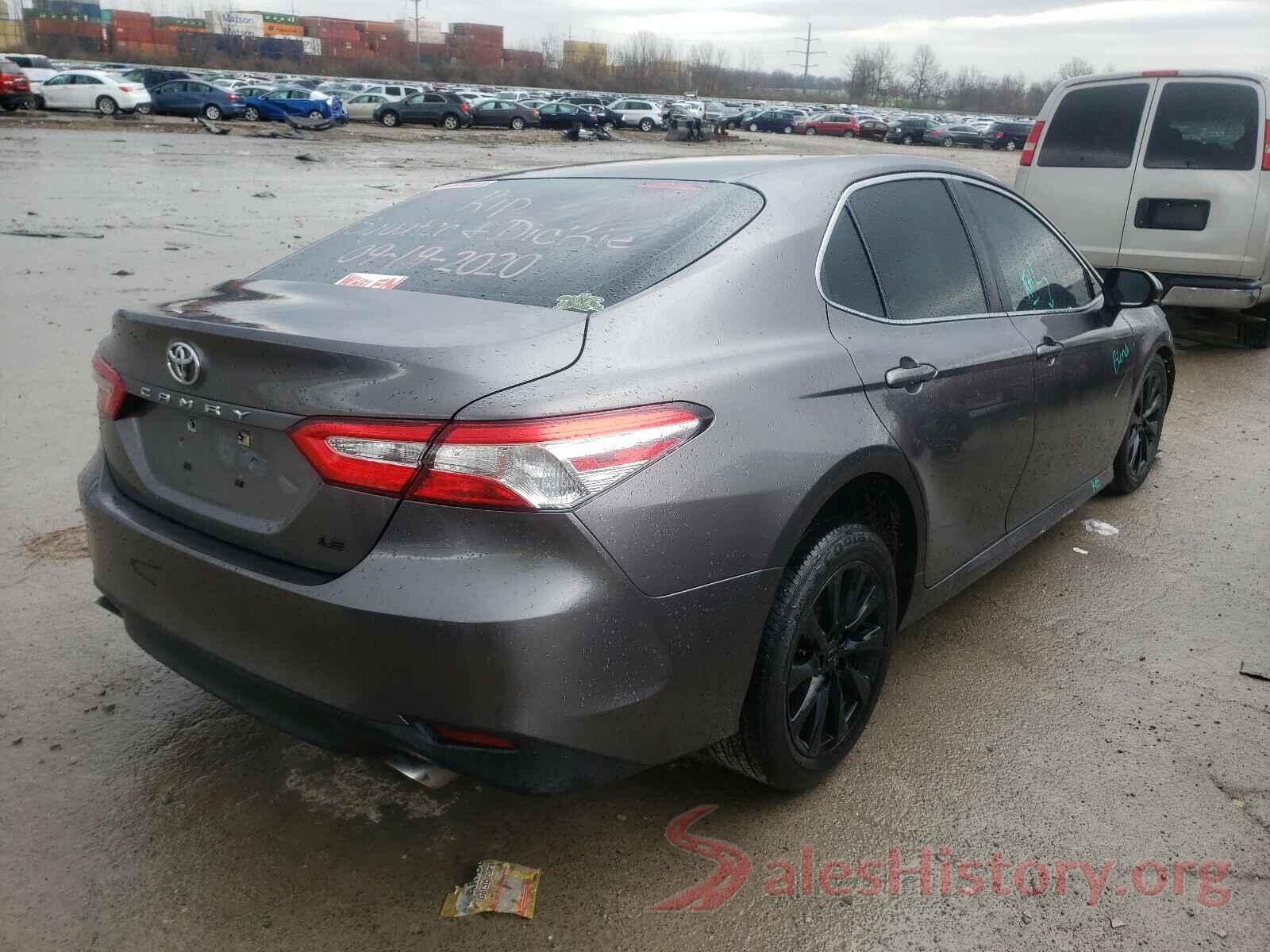 4T1B11HK3JU061267 2018 TOYOTA CAMRY