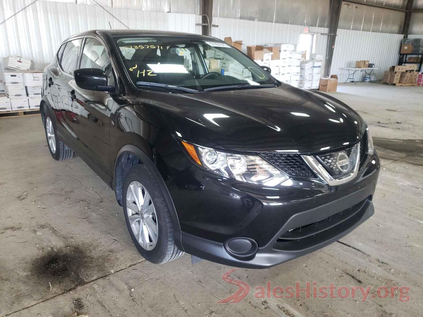 JN1BJ1CR4JW266838 2018 NISSAN ROGUE