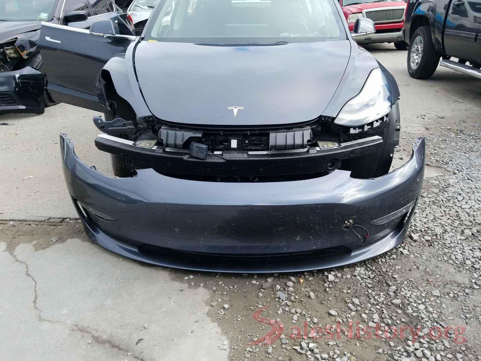 5YJ3E1EB2JF104216 2018 TESLA MODEL 3