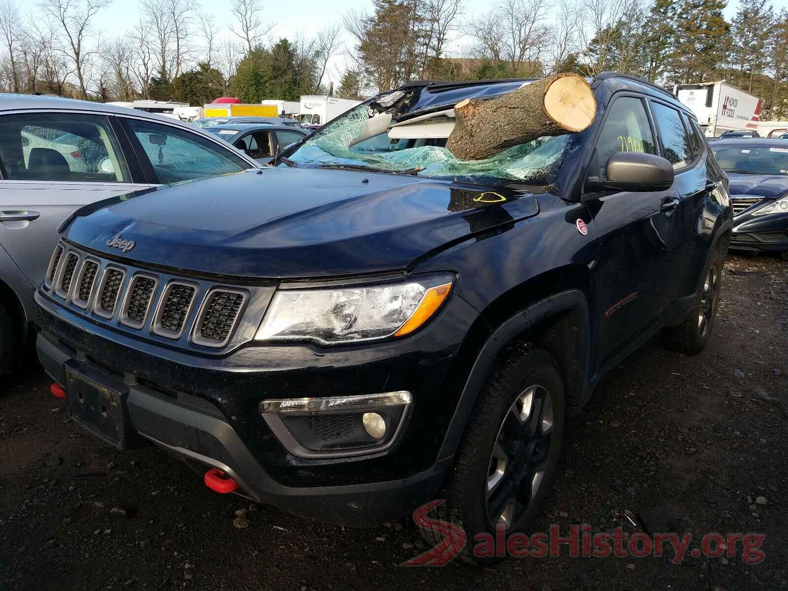 3C4NJDDB6JT130035 2018 JEEP COMPASS