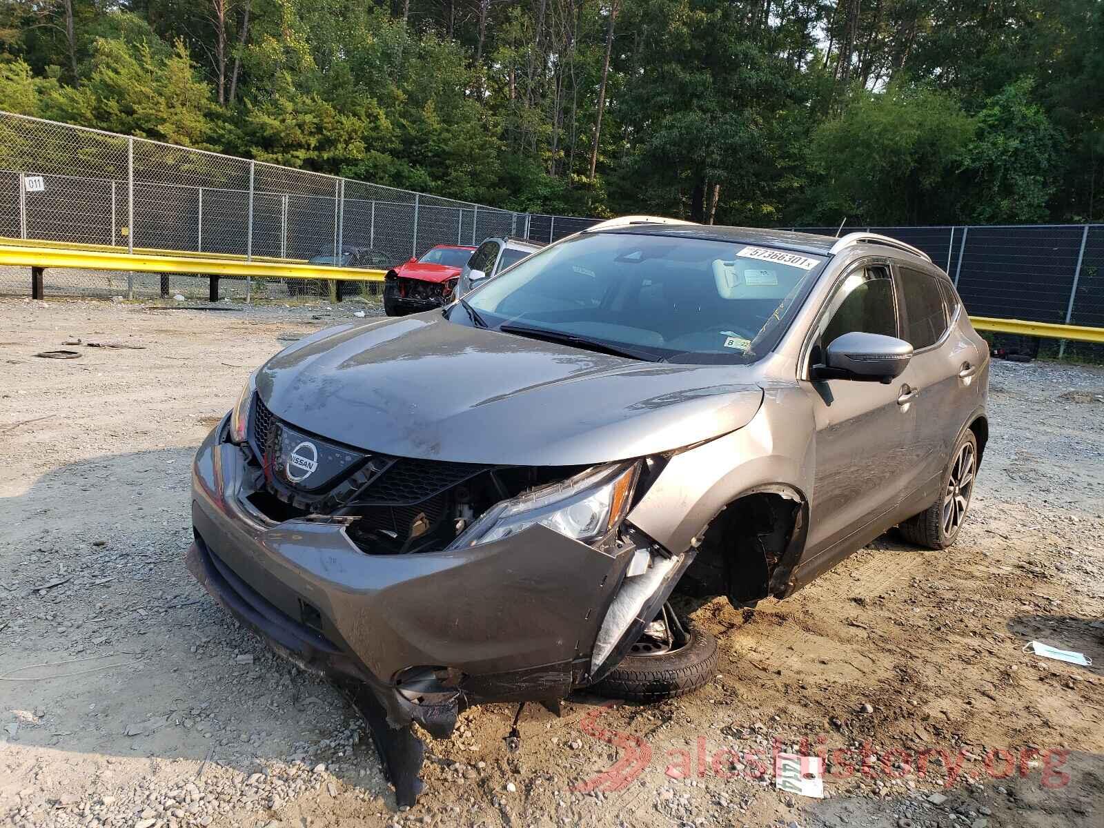 JN1BJ1CP5JW163443 2018 NISSAN ROGUE