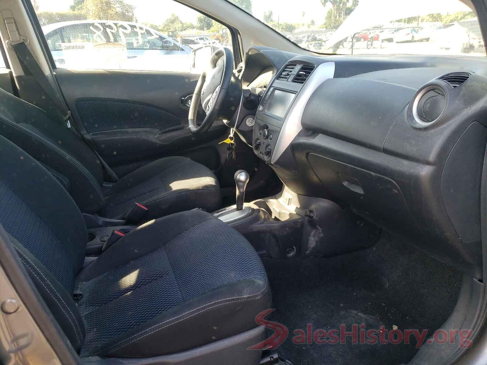 3N1CE2CP8KL363299 2019 NISSAN VERSA