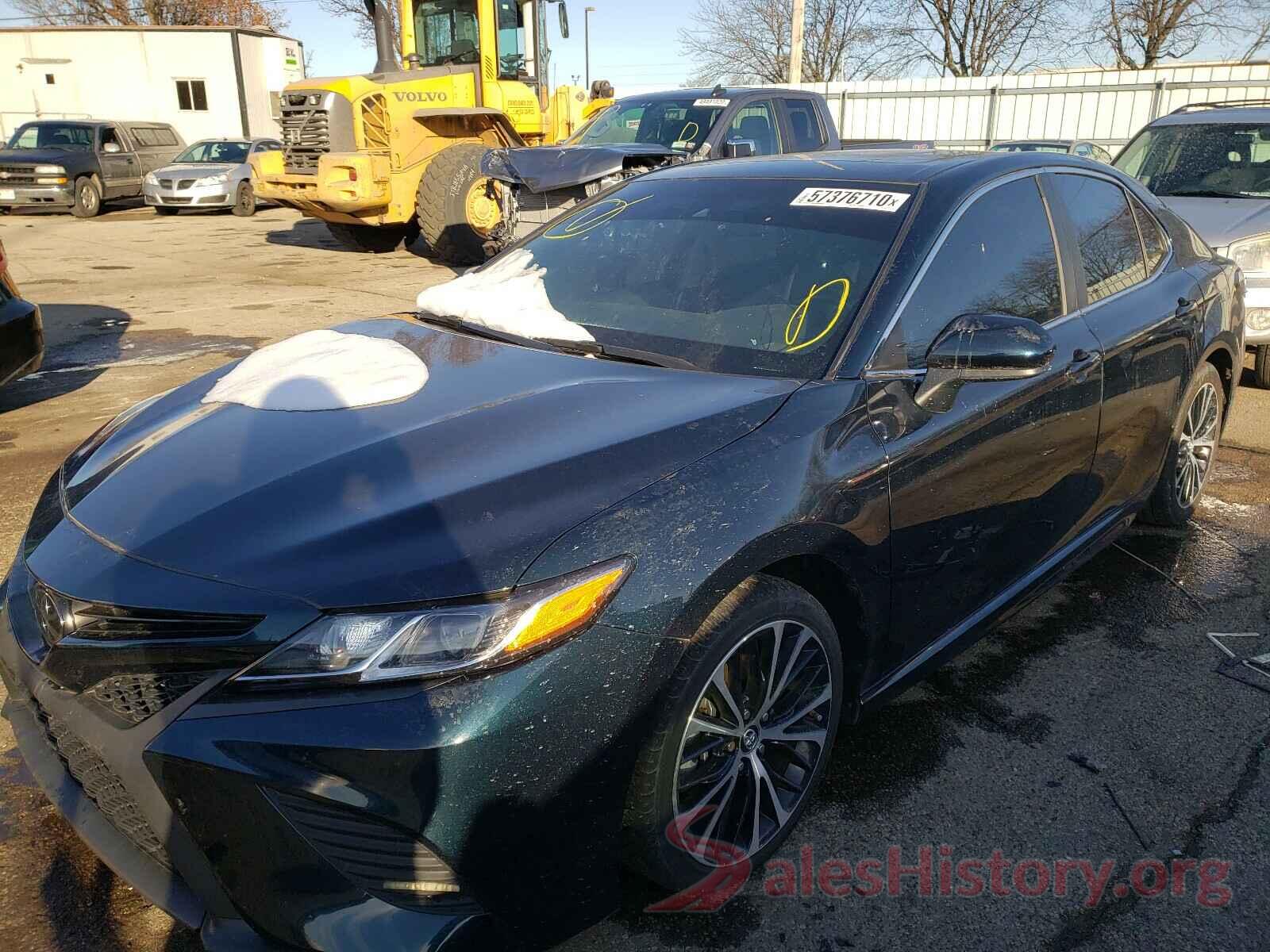 4T1B11HK9JU620174 2018 TOYOTA CAMRY