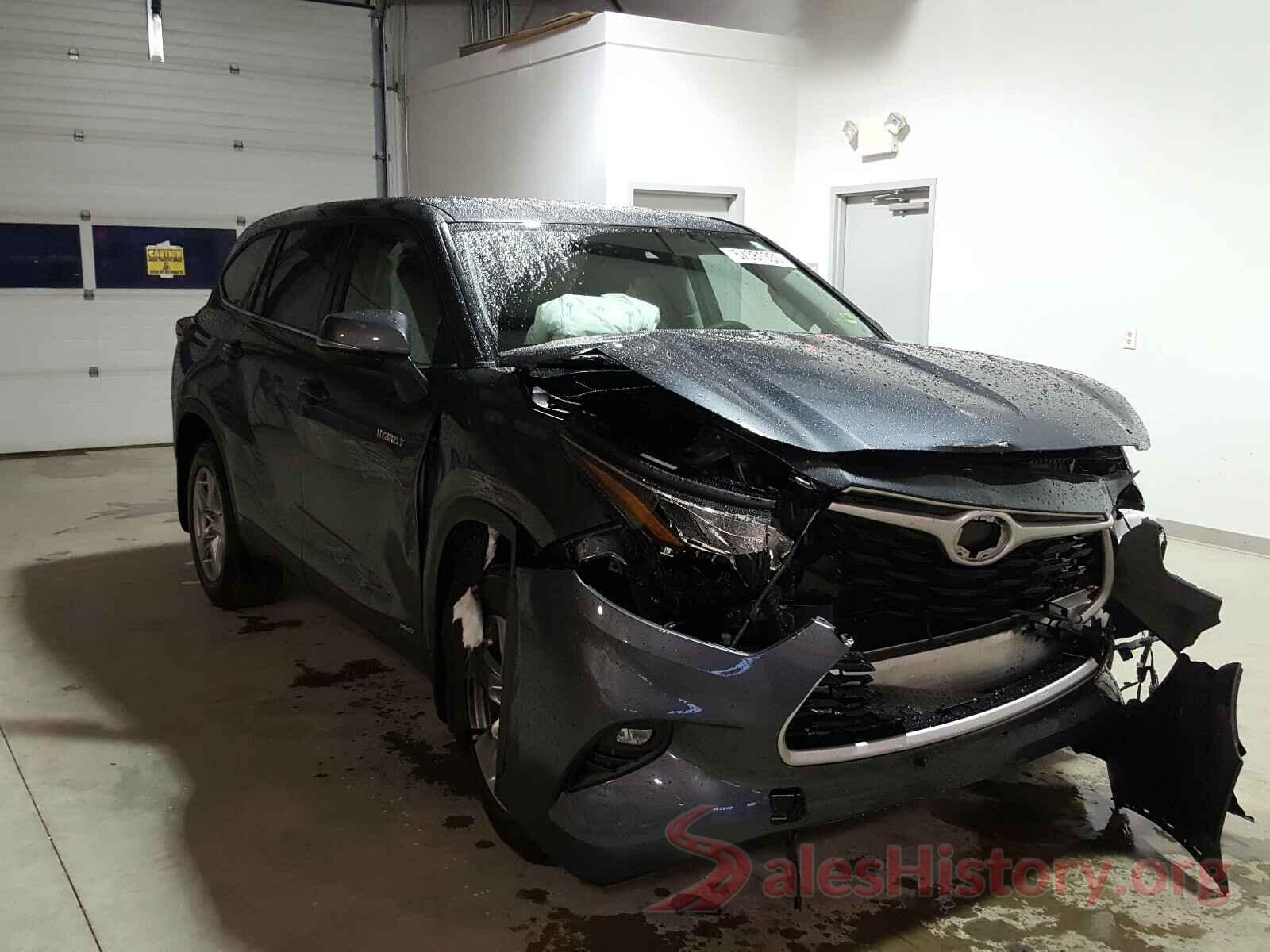 5TDBBRCH3LS502558 2020 TOYOTA HIGHLANDER