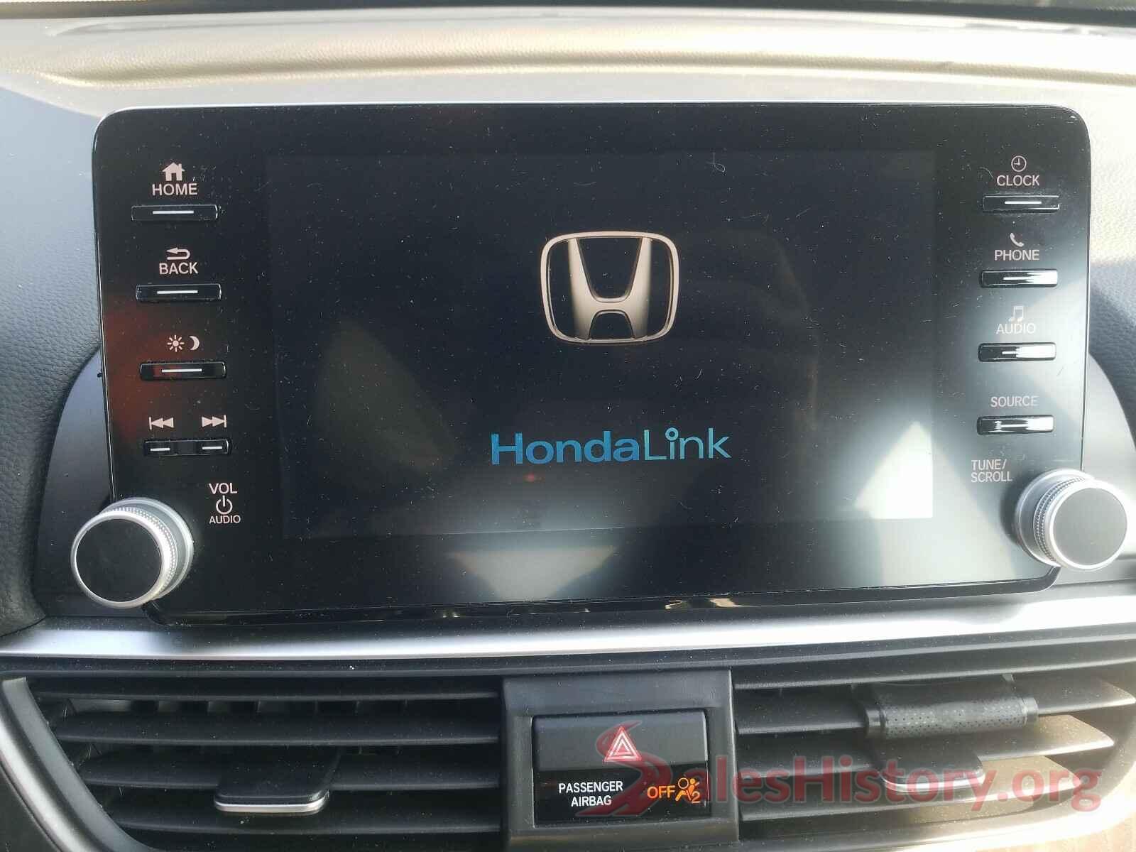 1HGCV1F5XJA128928 2018 HONDA ACCORD