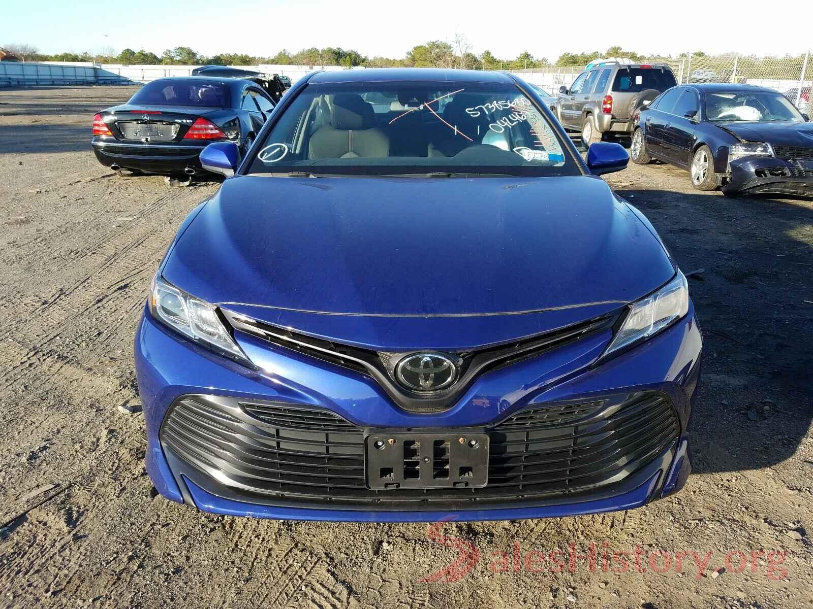 JTNB11HK0J3042469 2018 TOYOTA CAMRY