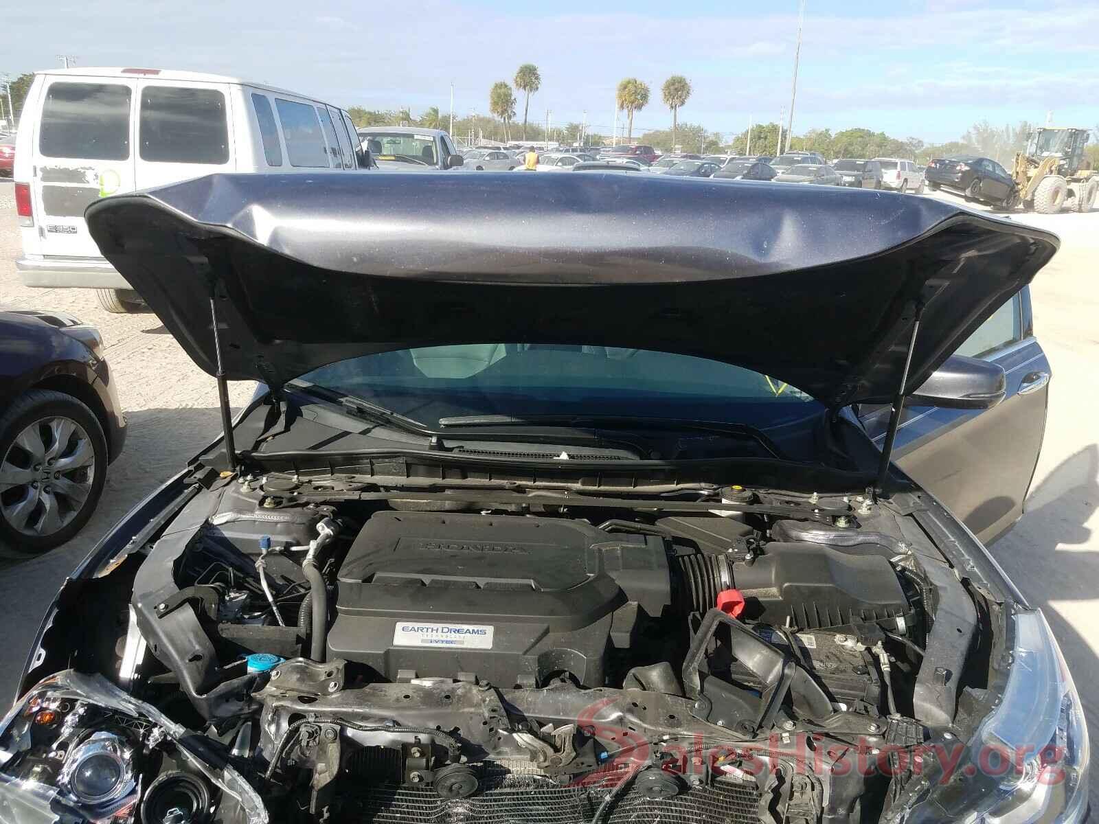 1HGCR3F8XGA007562 2016 HONDA ACCORD