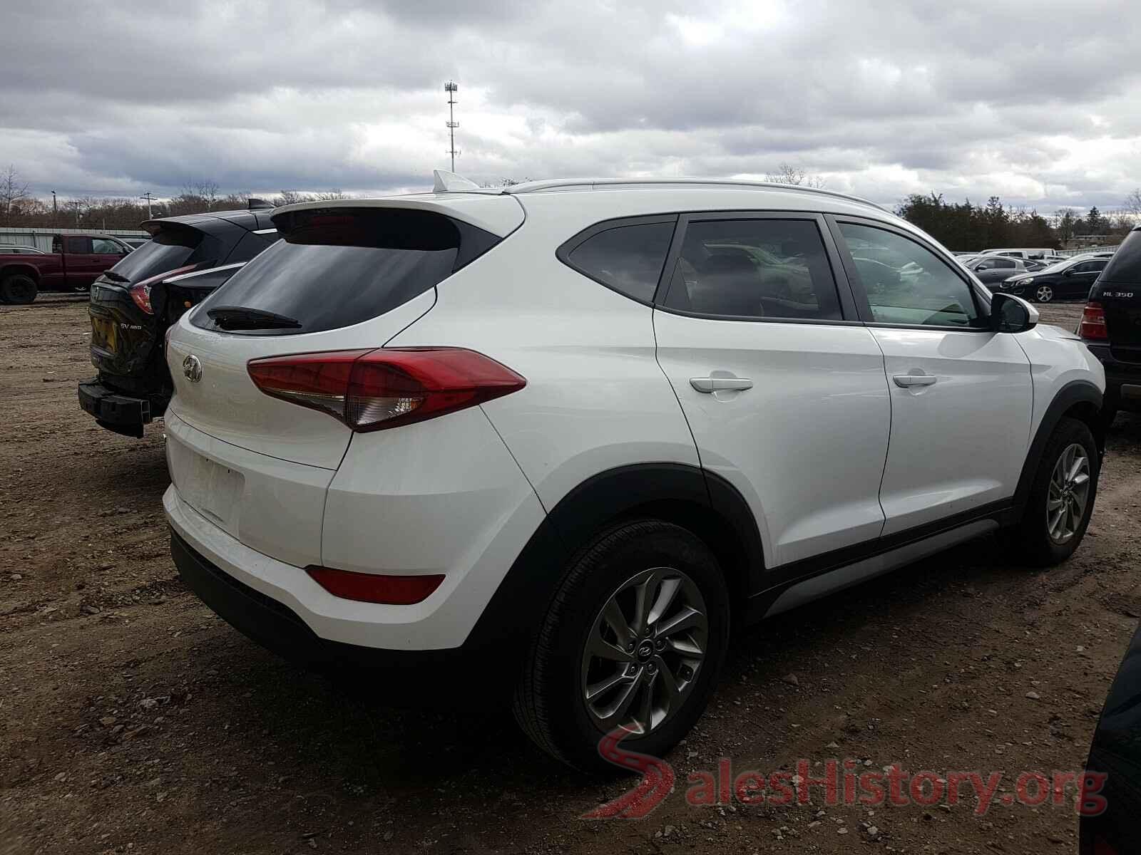 KM8J33A49JU627686 2018 HYUNDAI TUCSON