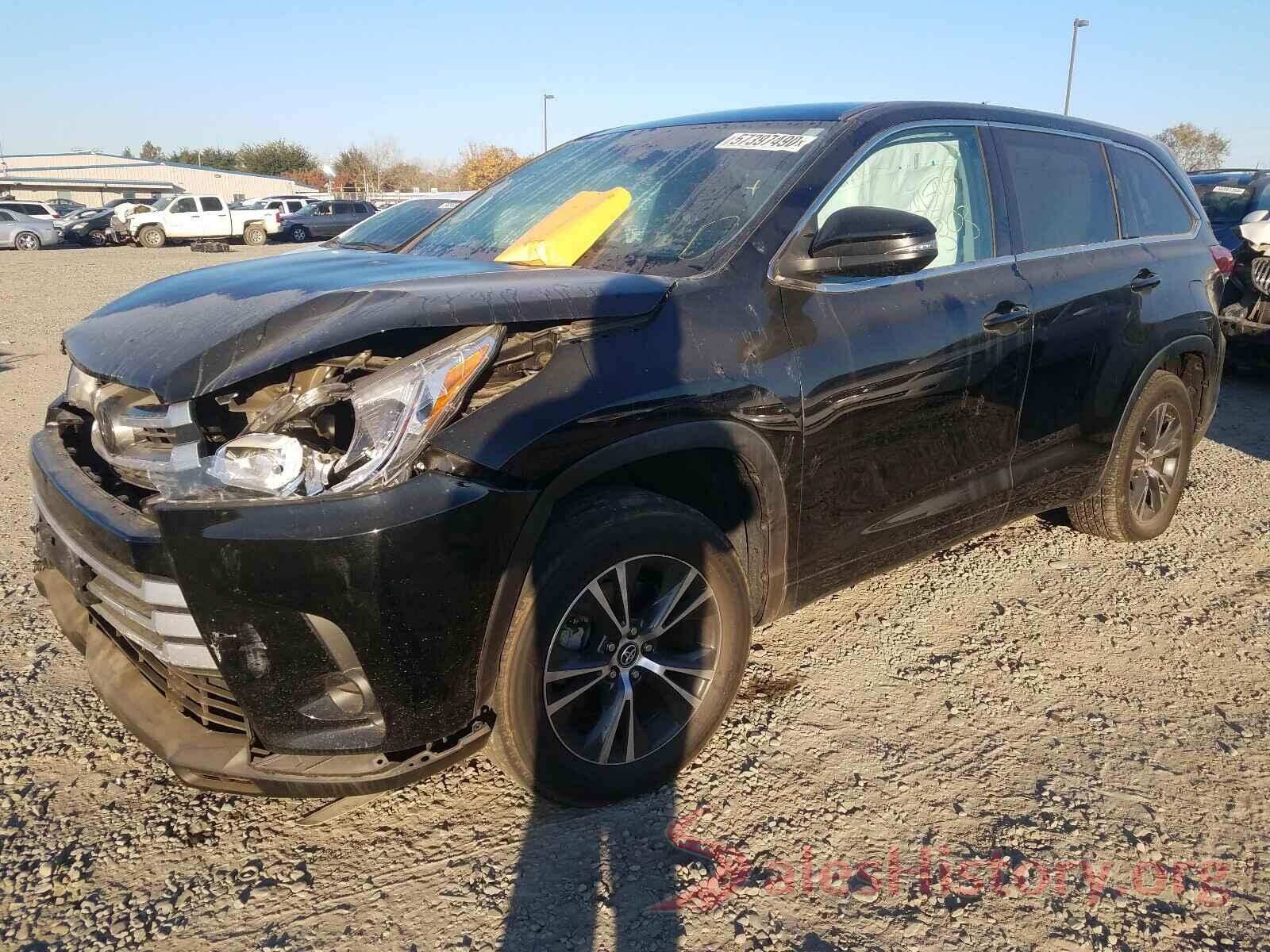 5TDZARFH9JS034569 2018 TOYOTA HIGHLANDER