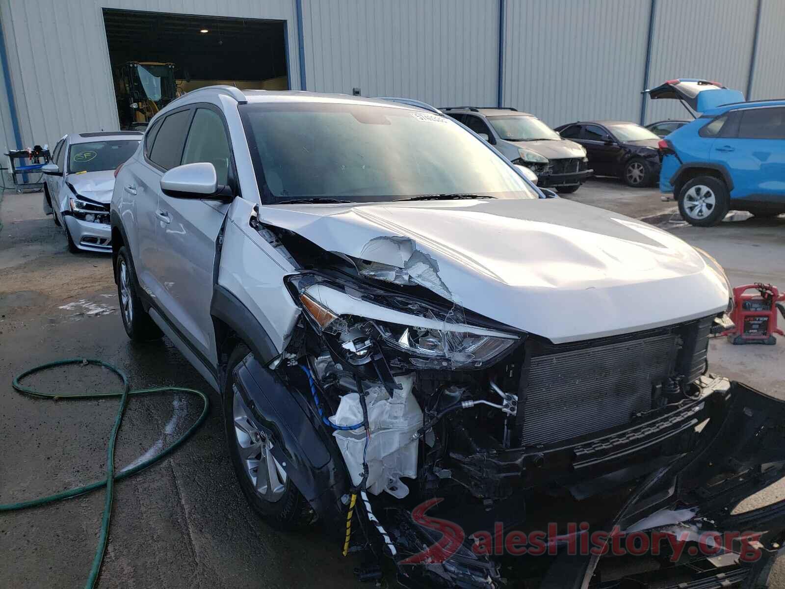 KM8J33A41HU464817 2017 HYUNDAI TUCSON