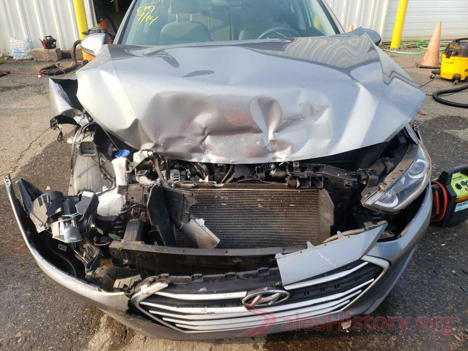 KMHD84LF8JU555060 2018 HYUNDAI ELANTRA