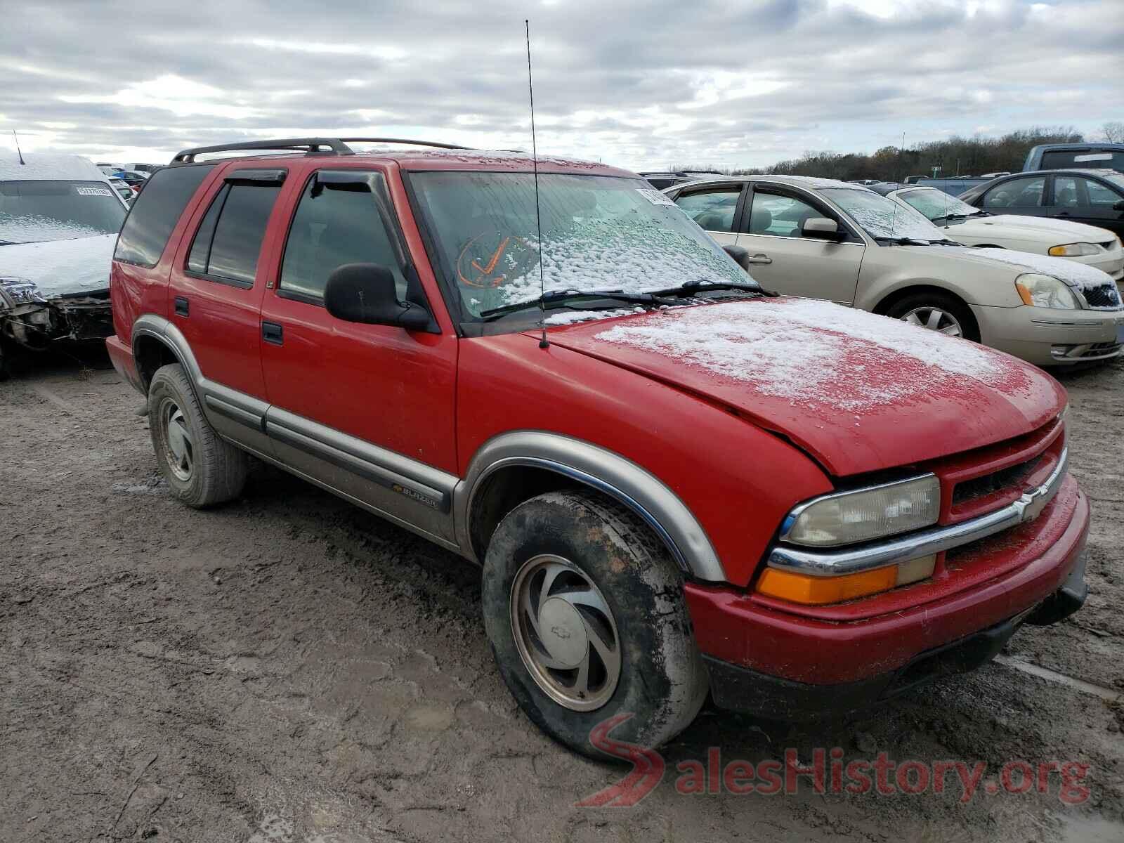 1GNDT13WXW2245472 1998 CHEVROLET BLAZER