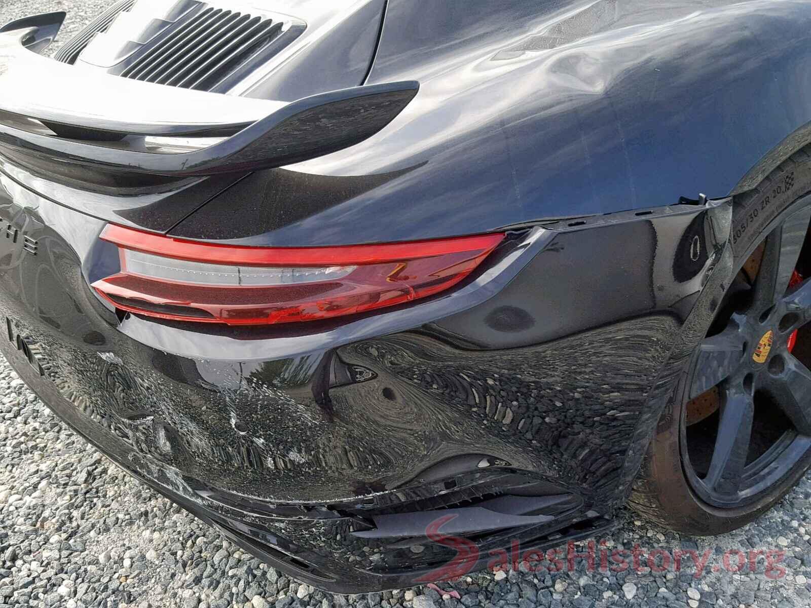 WP0AD2A95JS156753 2018 PORSCHE 911