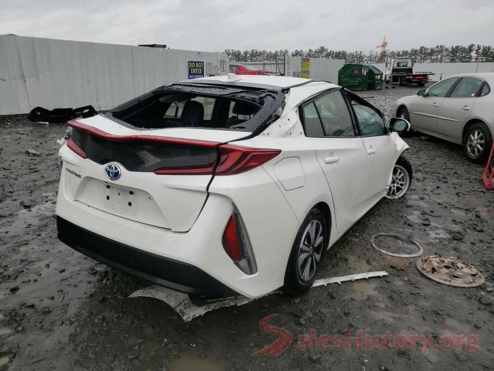 JTDKARFP0J3080284 2018 TOYOTA PRIUS