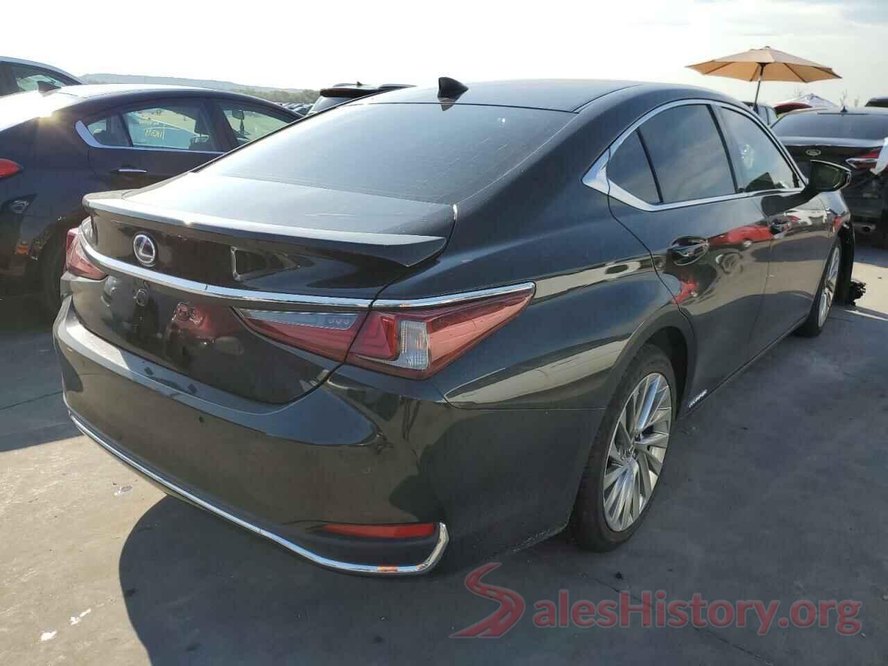 JTHB21B15K2025898 2019 LEXUS ES300